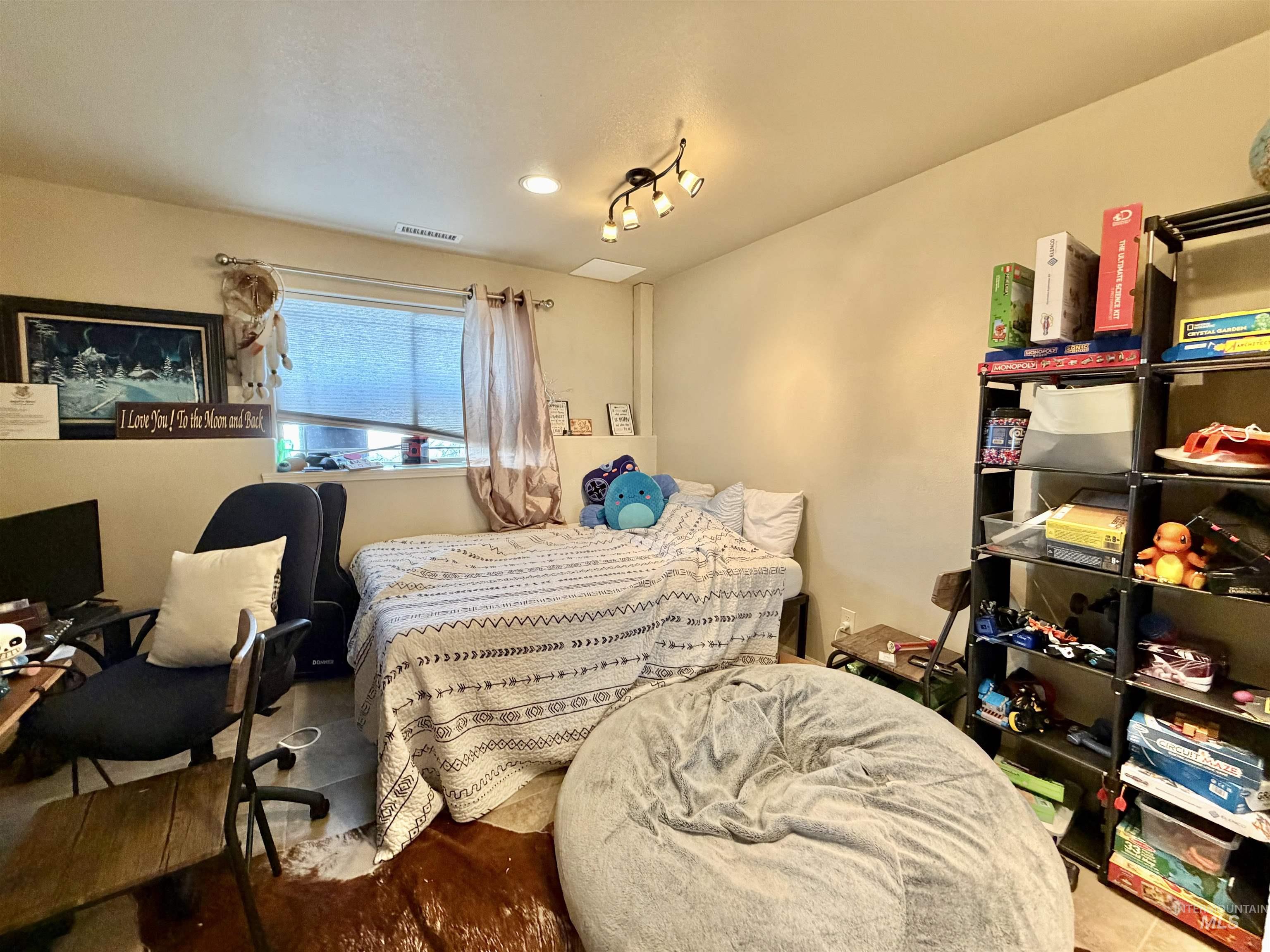 3401 14th Street, Lewiston, Idaho 83501, 3 Bedrooms, 3 Bathrooms, Residential Income For Sale, Price $599,000, 98980034