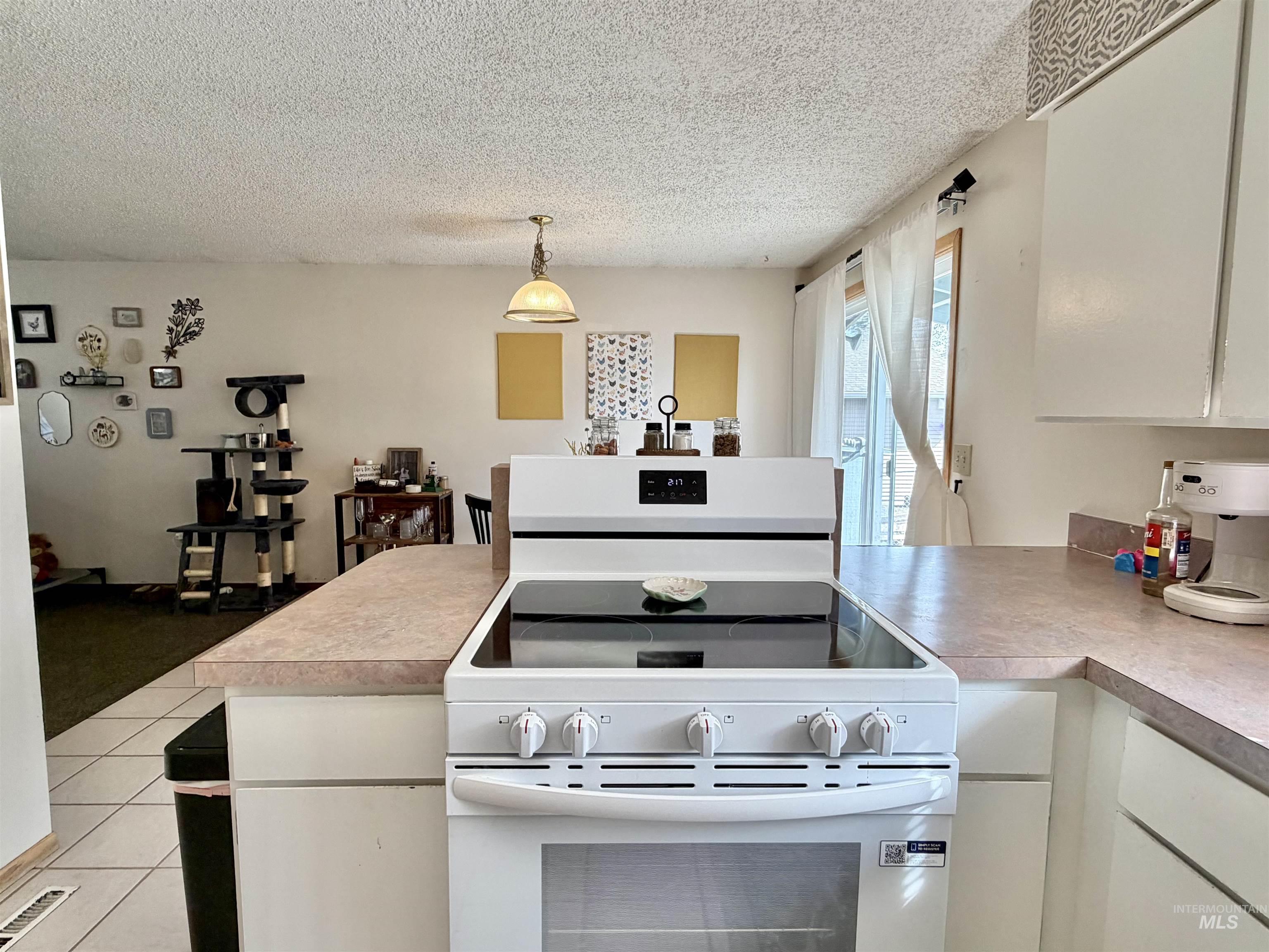 630 Preston Ave, Lewiston, Idaho 83501, 3 Bedrooms, 2 Bathrooms, Residential Income For Sale, Price $515,000, 98980036