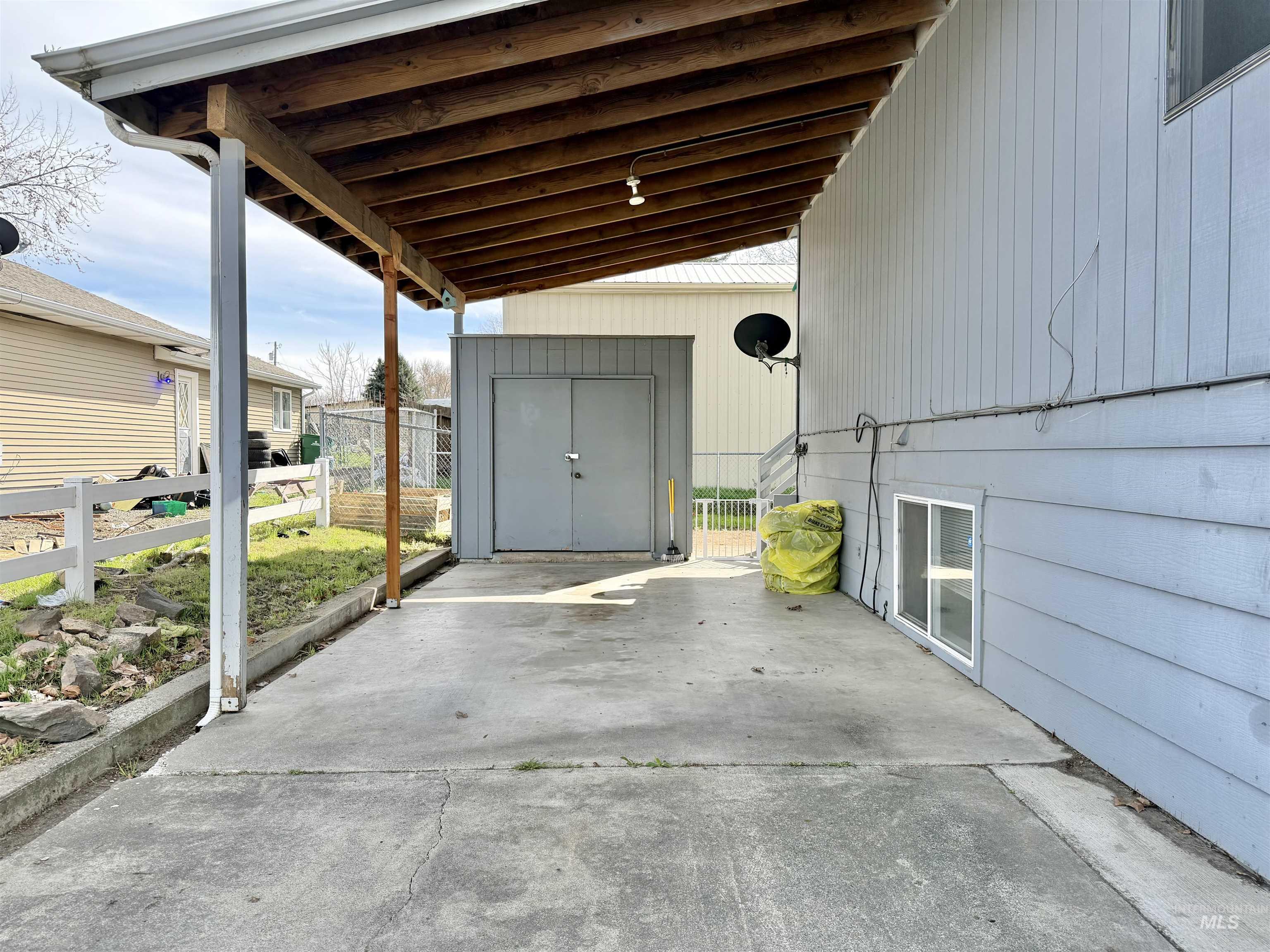 630 Preston Ave, Lewiston, Idaho 83501, 3 Bedrooms, 2 Bathrooms, Residential Income For Sale, Price $515,000, 98980036