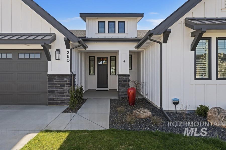 280 N Boulder Ridge Way, Eagle, Idaho 83616, 4 Bedrooms, 3 Bathrooms, Residential For Sale, Price $1,090,000, 98980037