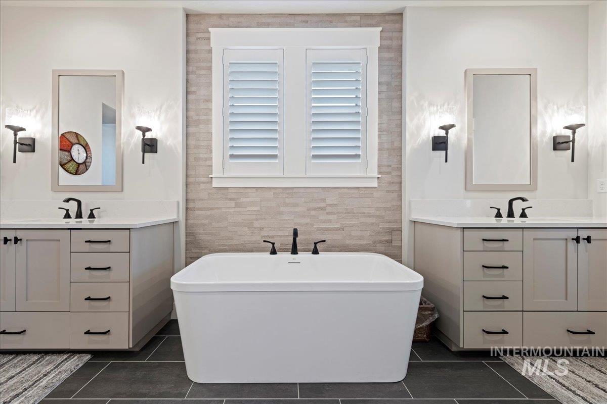 280 N Boulder Ridge Way, Eagle, Idaho 83616, 4 Bedrooms, 3 Bathrooms, Residential For Sale, Price $1,090,000, 98980037