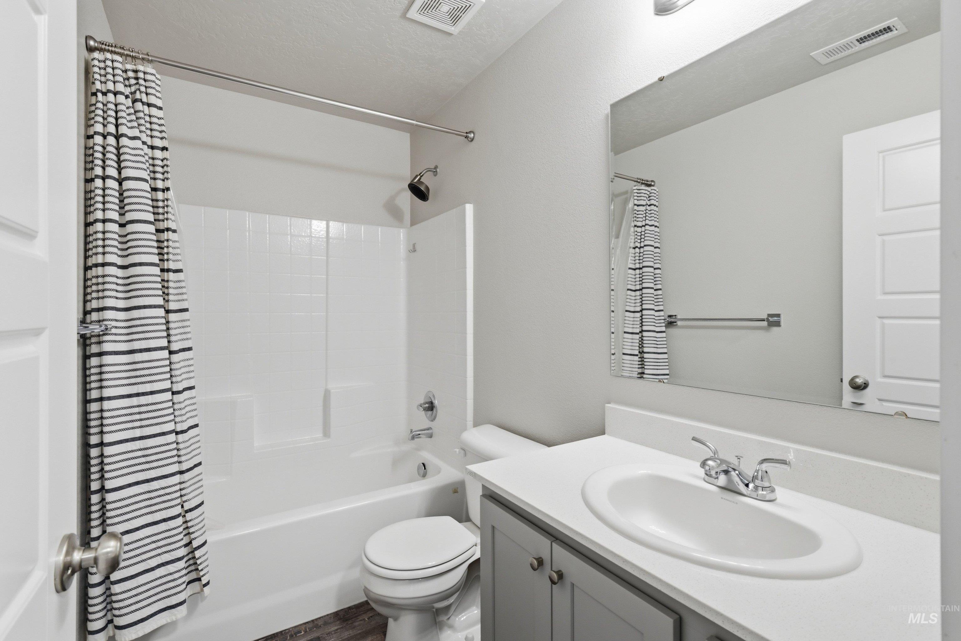 16899 N Lowerfield Loop, Nampa, Idaho 83687, 4 Bedrooms, 2.5 Bathrooms, Residential For Sale, Price $539,900, 98980040