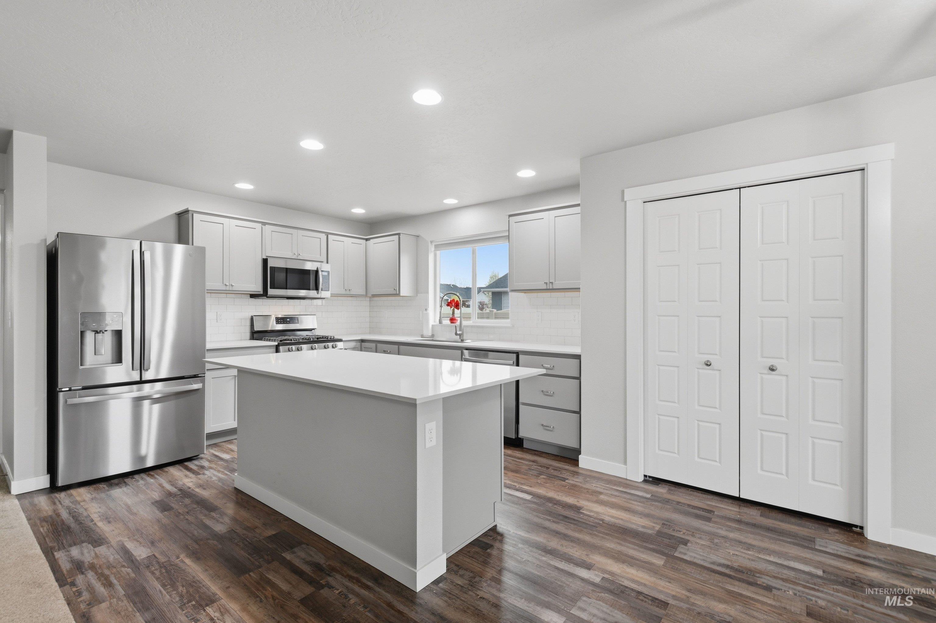 16899 N Lowerfield Loop, Nampa, Idaho 83687, 4 Bedrooms, 2.5 Bathrooms, Residential For Sale, Price $539,900, 98980040