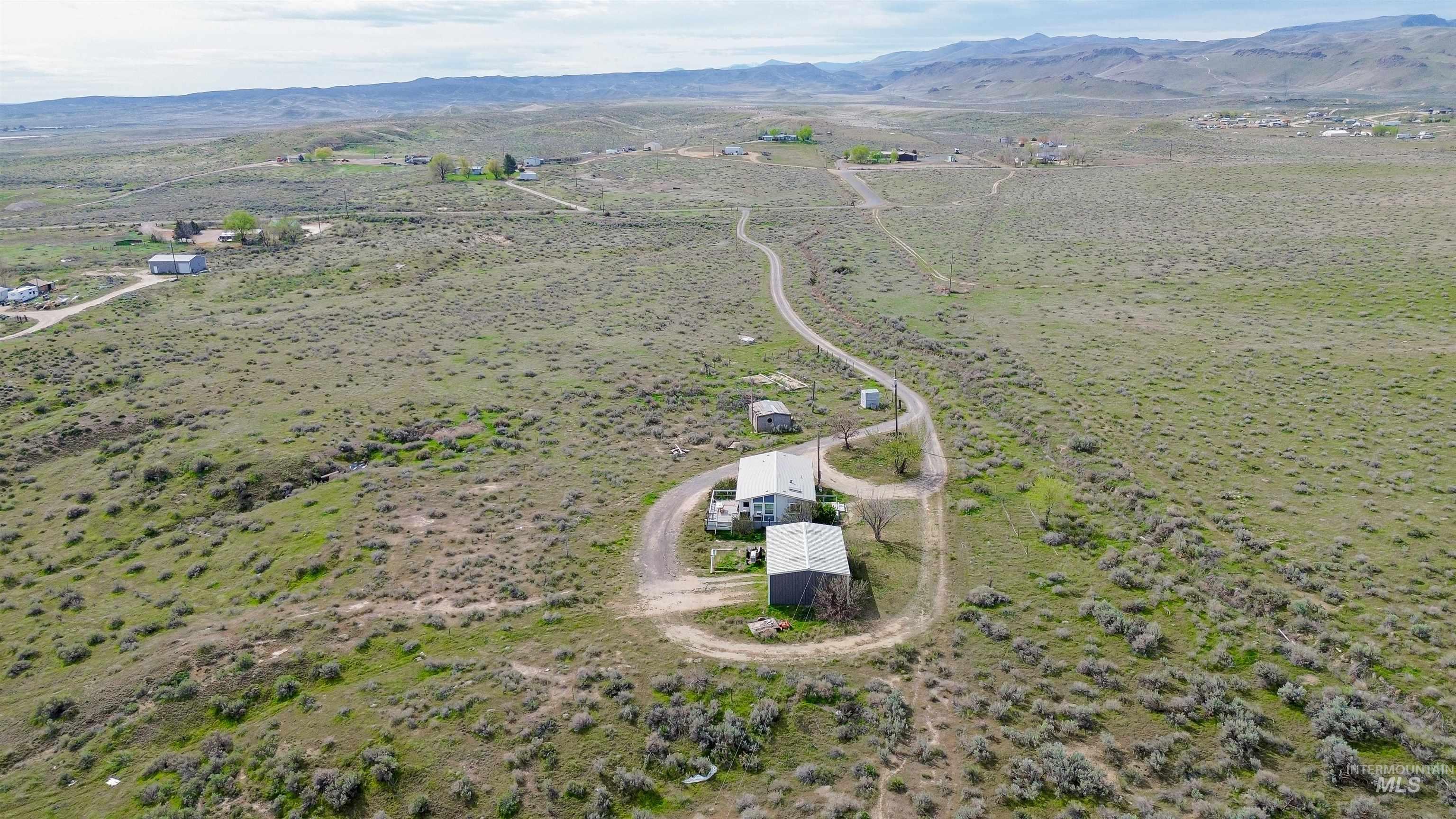 10384 China Ditch Rd, Melba, Idaho 83641, 2 Bedrooms, 2 Bathrooms, Residential For Sale, Price $360,000, 98980041