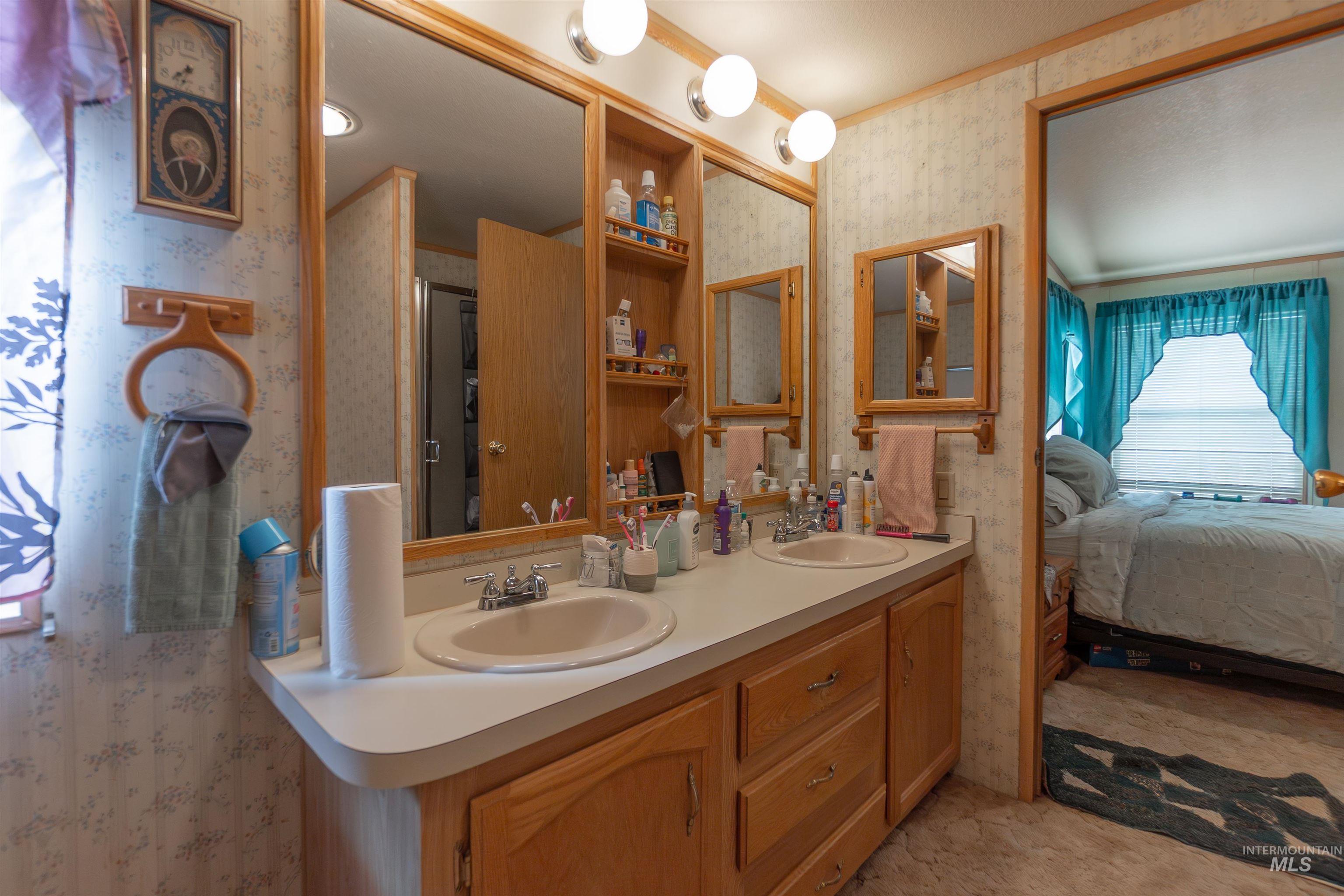 10384 China Ditch Rd, Melba, Idaho 83641, 2 Bedrooms, 2 Bathrooms, Residential For Sale, Price $360,000, 98980041