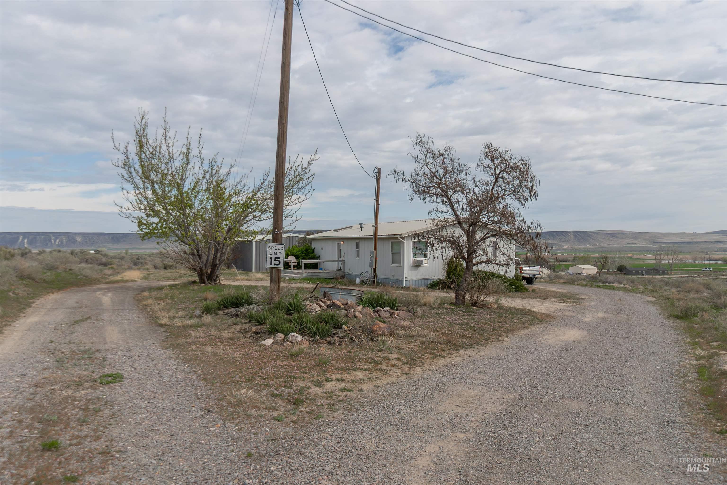 10384 China Ditch Rd, Melba, Idaho 83641, 2 Bedrooms, 2 Bathrooms, Residential For Sale, Price $360,000, 98980041