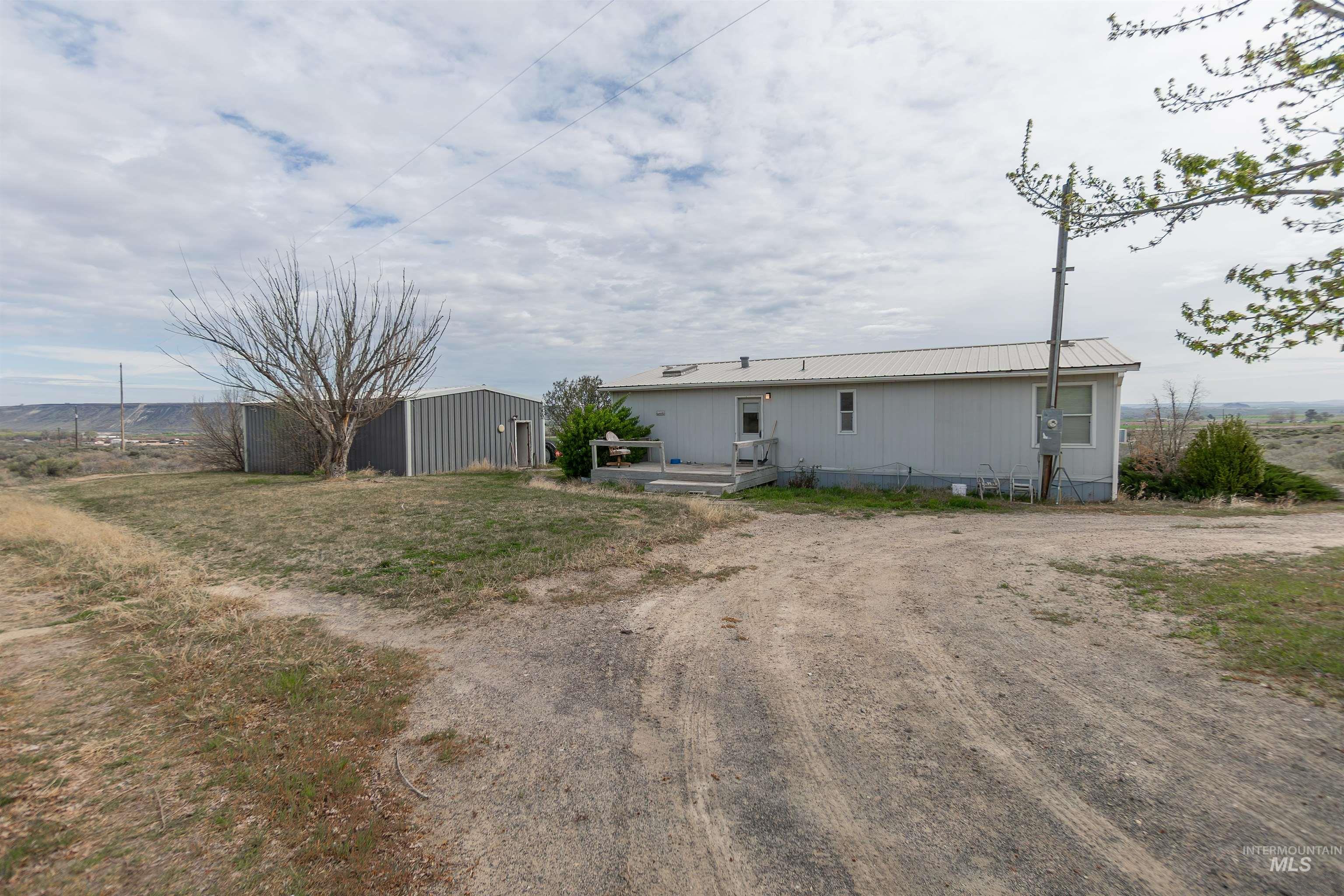 10384 China Ditch Rd, Melba, Idaho 83641, 2 Bedrooms, 2 Bathrooms, Residential For Sale, Price $360,000, 98980041