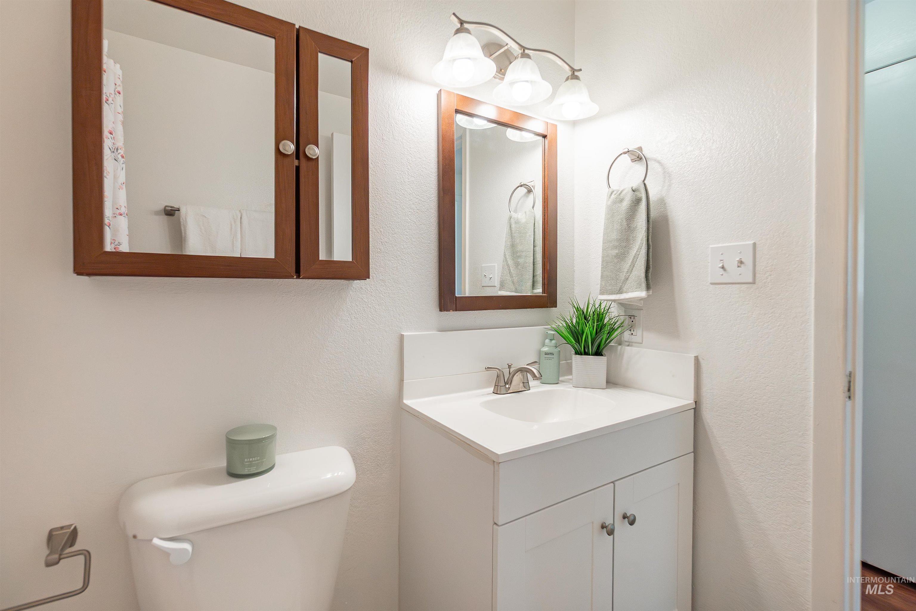 7159 W Bluebird Dr, Boise, Idaho 83703, 2 Bedrooms, 1 Bathroom, Residential For Sale, Price $360,000, 98980042