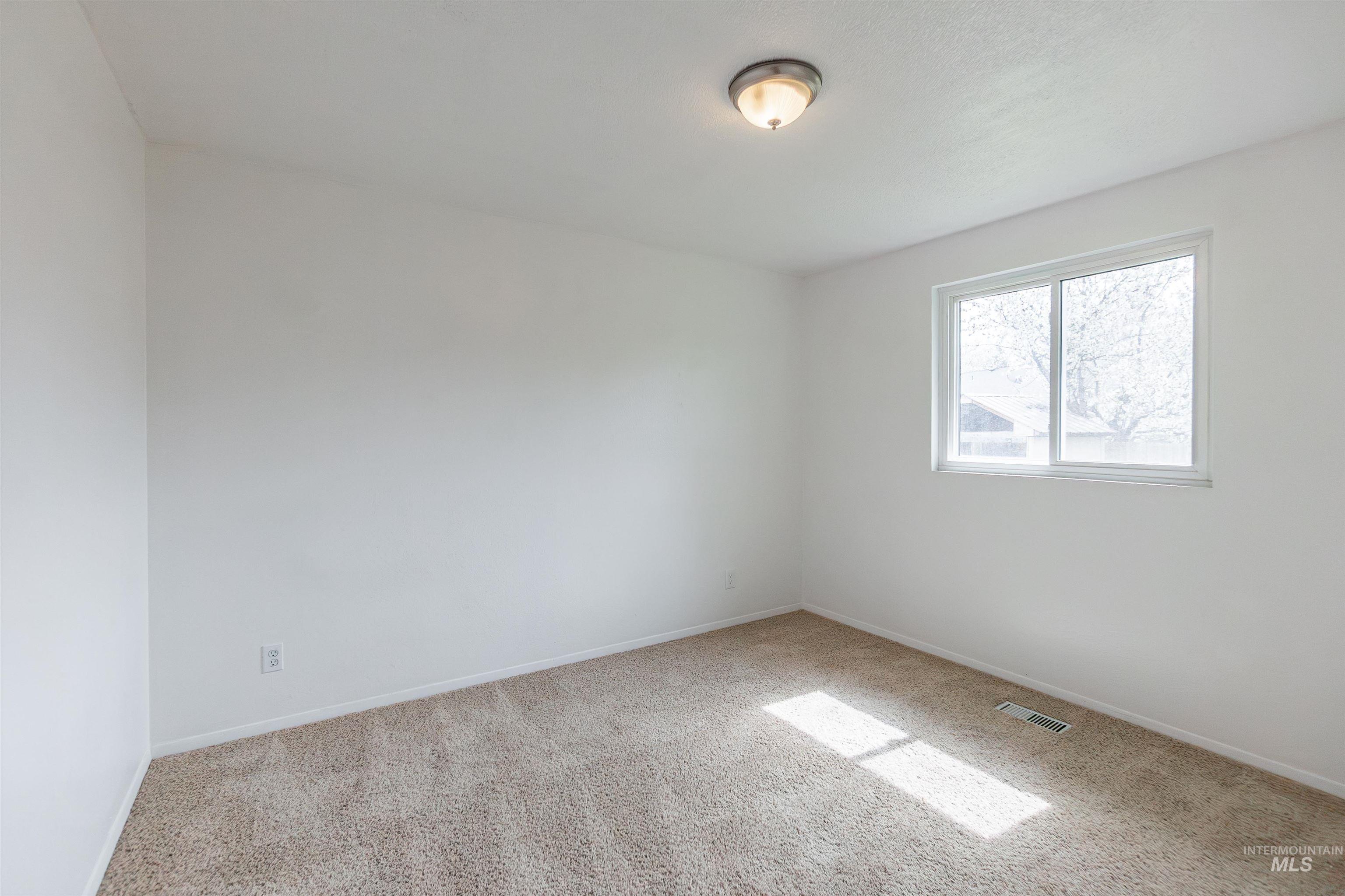 7159 W Bluebird Dr, Boise, Idaho 83703, 2 Bedrooms, 1 Bathroom, Residential For Sale, Price $360,000, 98980042