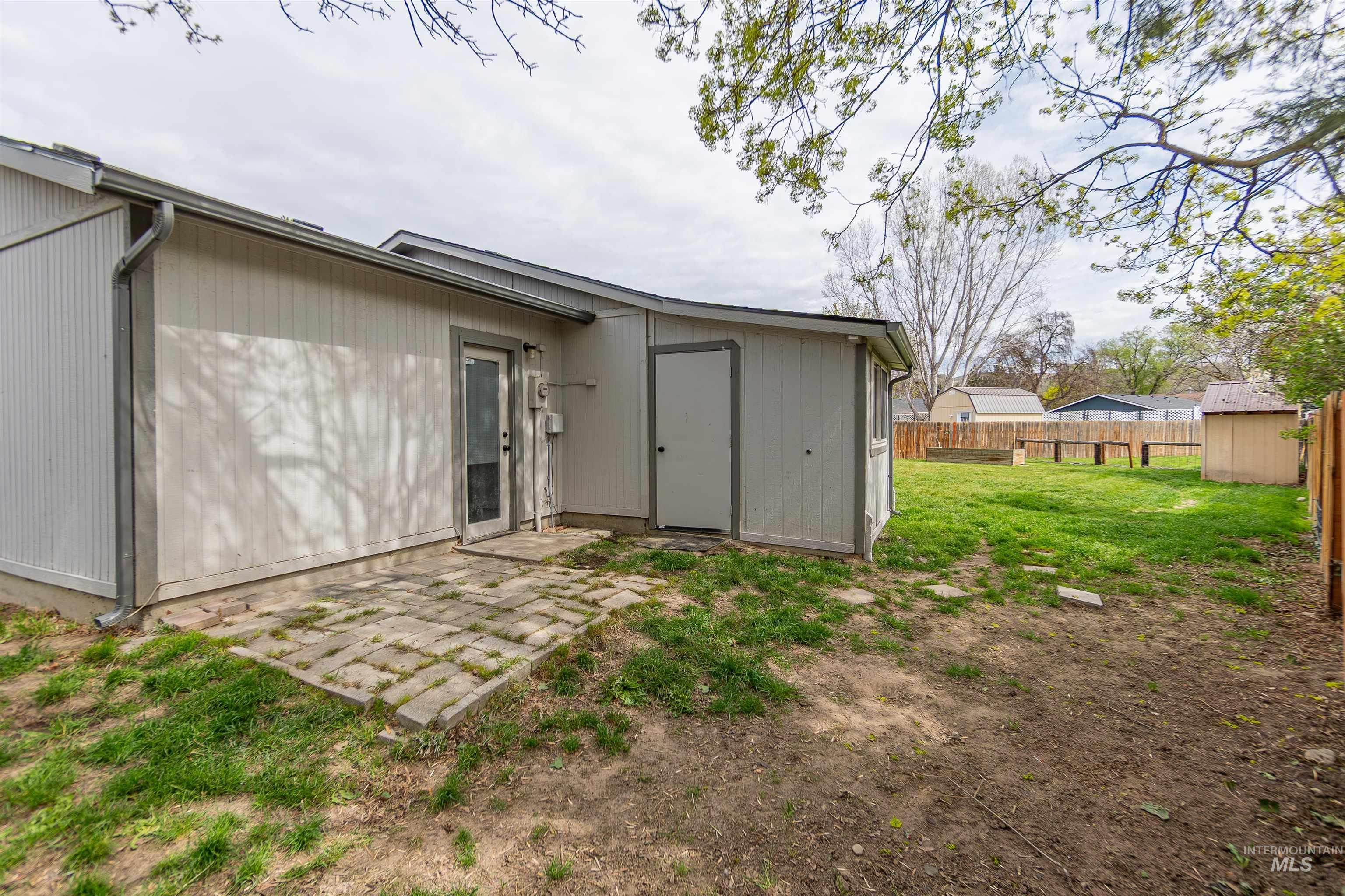 7159 W Bluebird Dr, Boise, Idaho 83703, 2 Bedrooms, 1 Bathroom, Residential For Sale, Price $360,000, 98980042