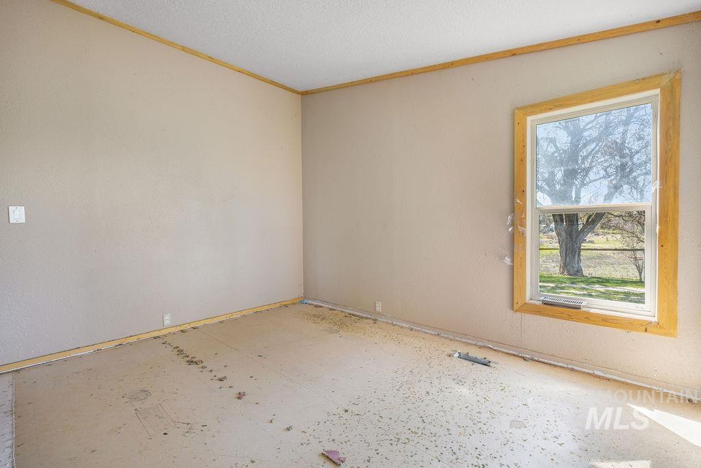 7370 Sagebrush Lane, Caldwell, Idaho 83607, 3 Bedrooms, 2 Bathrooms, Residential For Sale, Price $524,900, 98980046