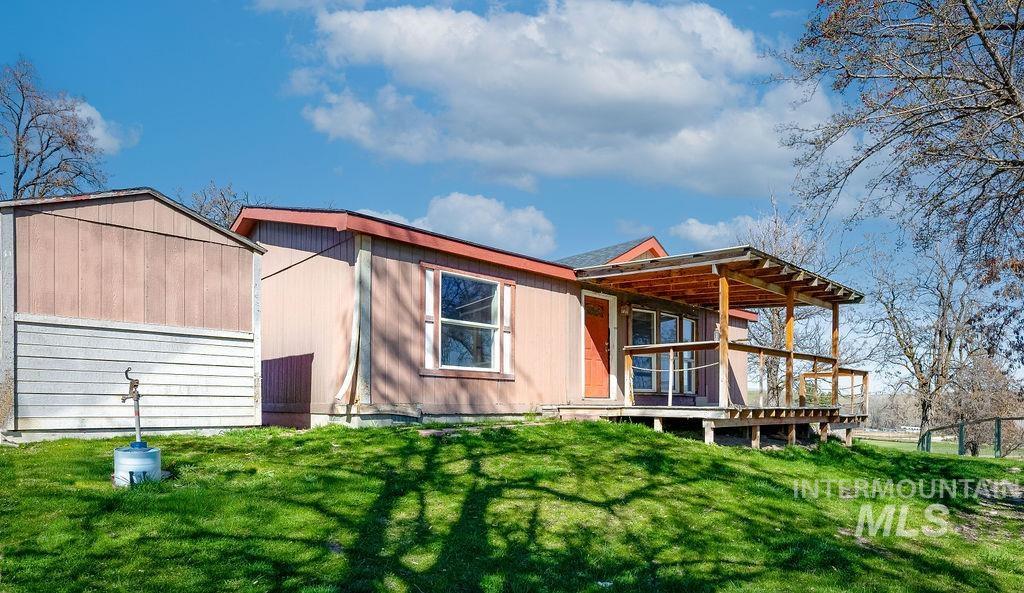 7370 Sagebrush Lane, Caldwell, Idaho 83607, 3 Bedrooms, 2 Bathrooms, Residential For Sale, Price $524,900, 98980046