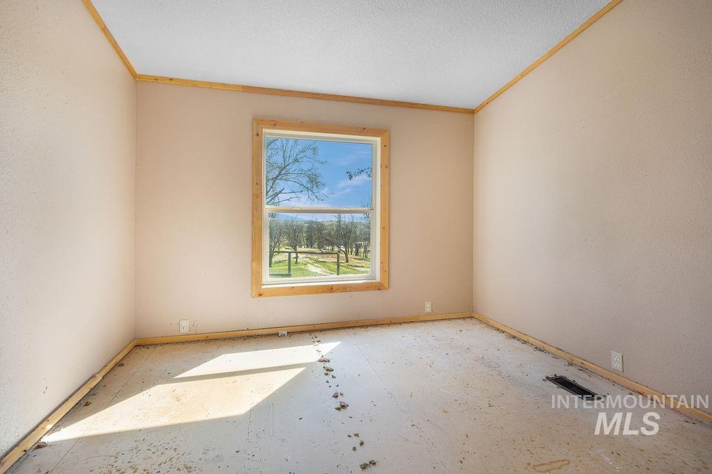 7370 Sagebrush Lane, Caldwell, Idaho 83607, 3 Bedrooms, 2 Bathrooms, Residential For Sale, Price $524,900, 98980046