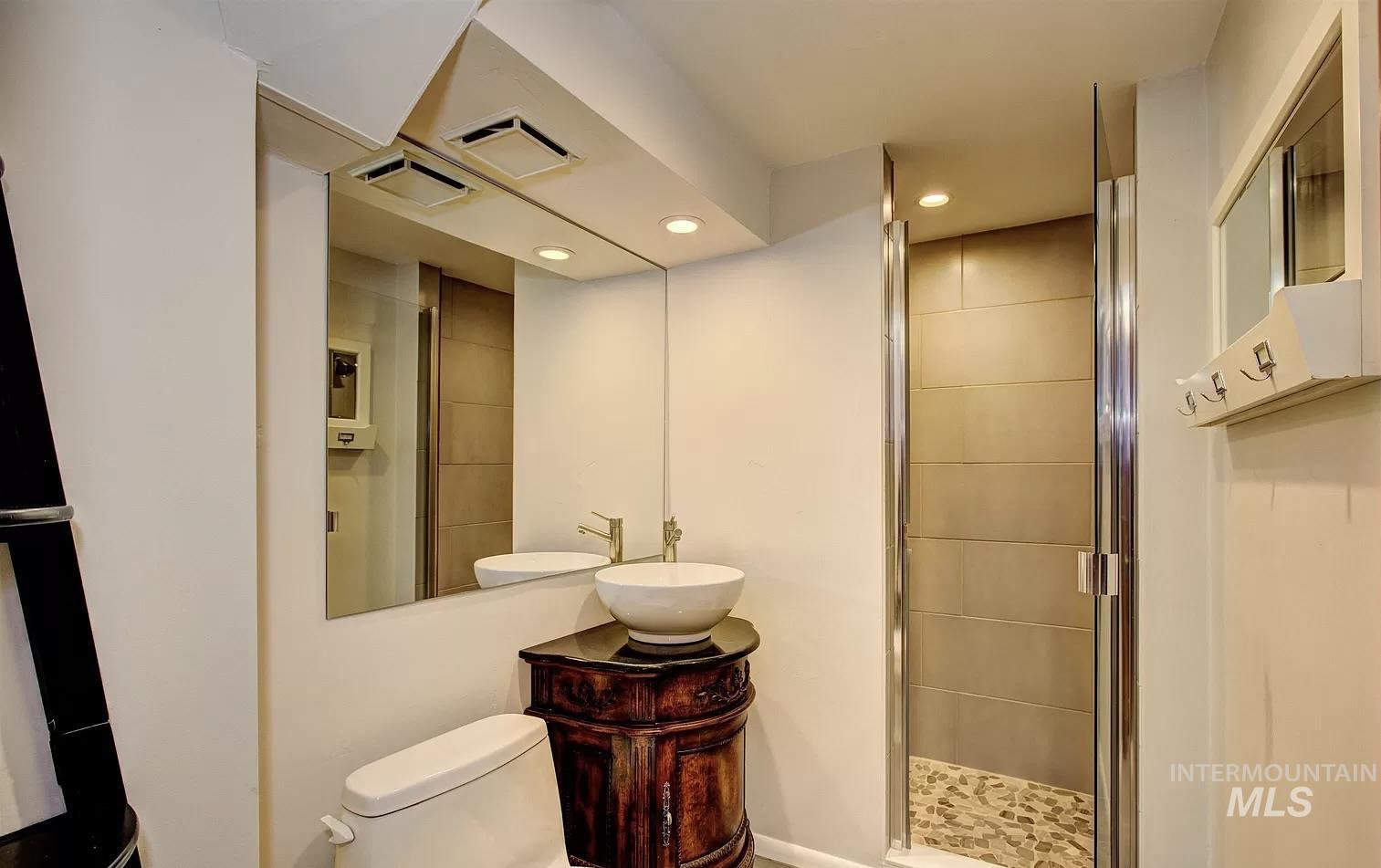 9326 W Wright Street, Boise, Idaho 83709, 3 Bedrooms, 2 Bathrooms, Residential For Sale, Price $819,700,MLS 98980047