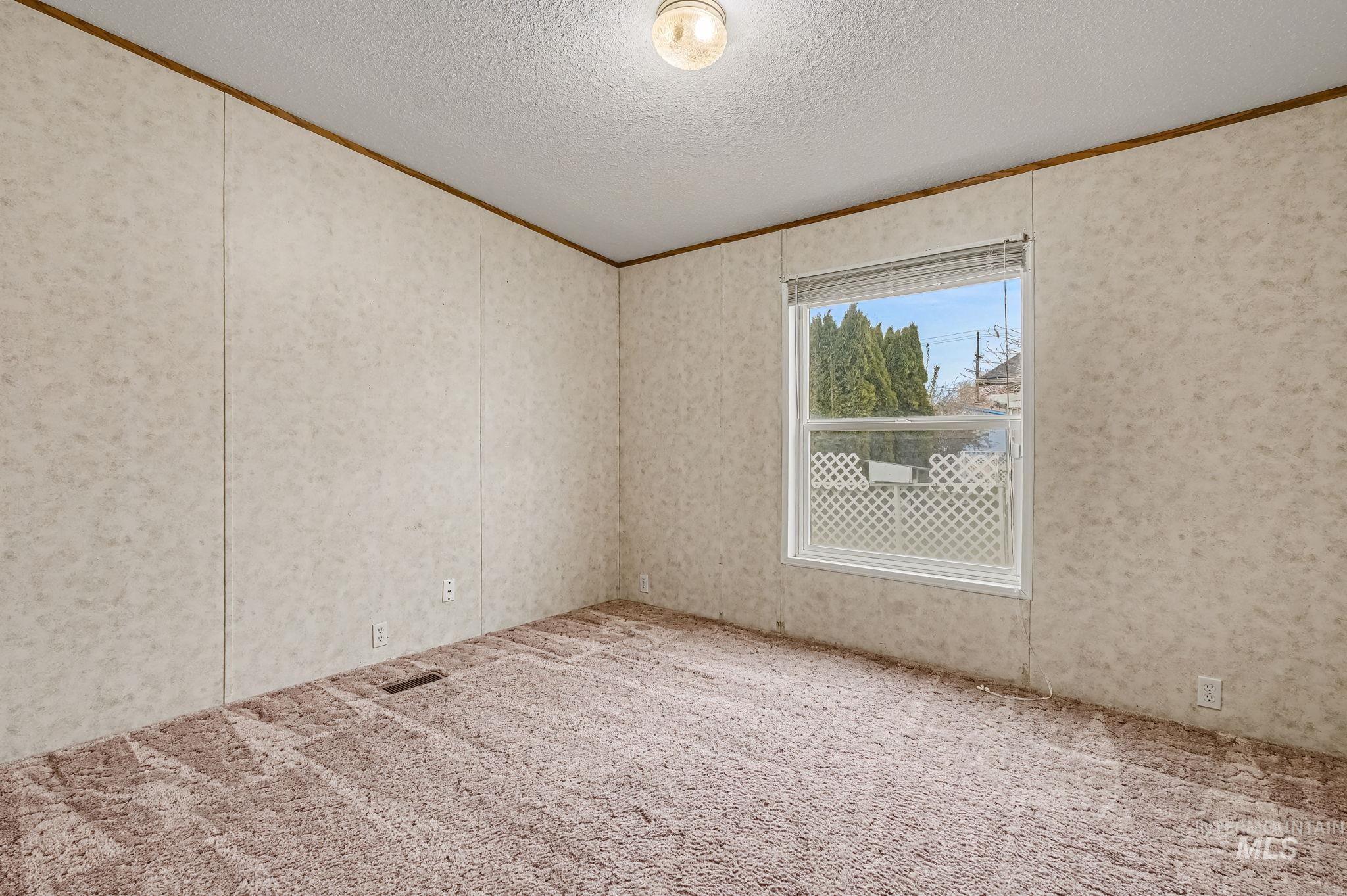 2809 Golden Rod Lane, Caldwell, Idaho 83605, 3 Bedrooms, 2 Bathrooms, Residential For Sale, Price $285,000,MLS 98980048