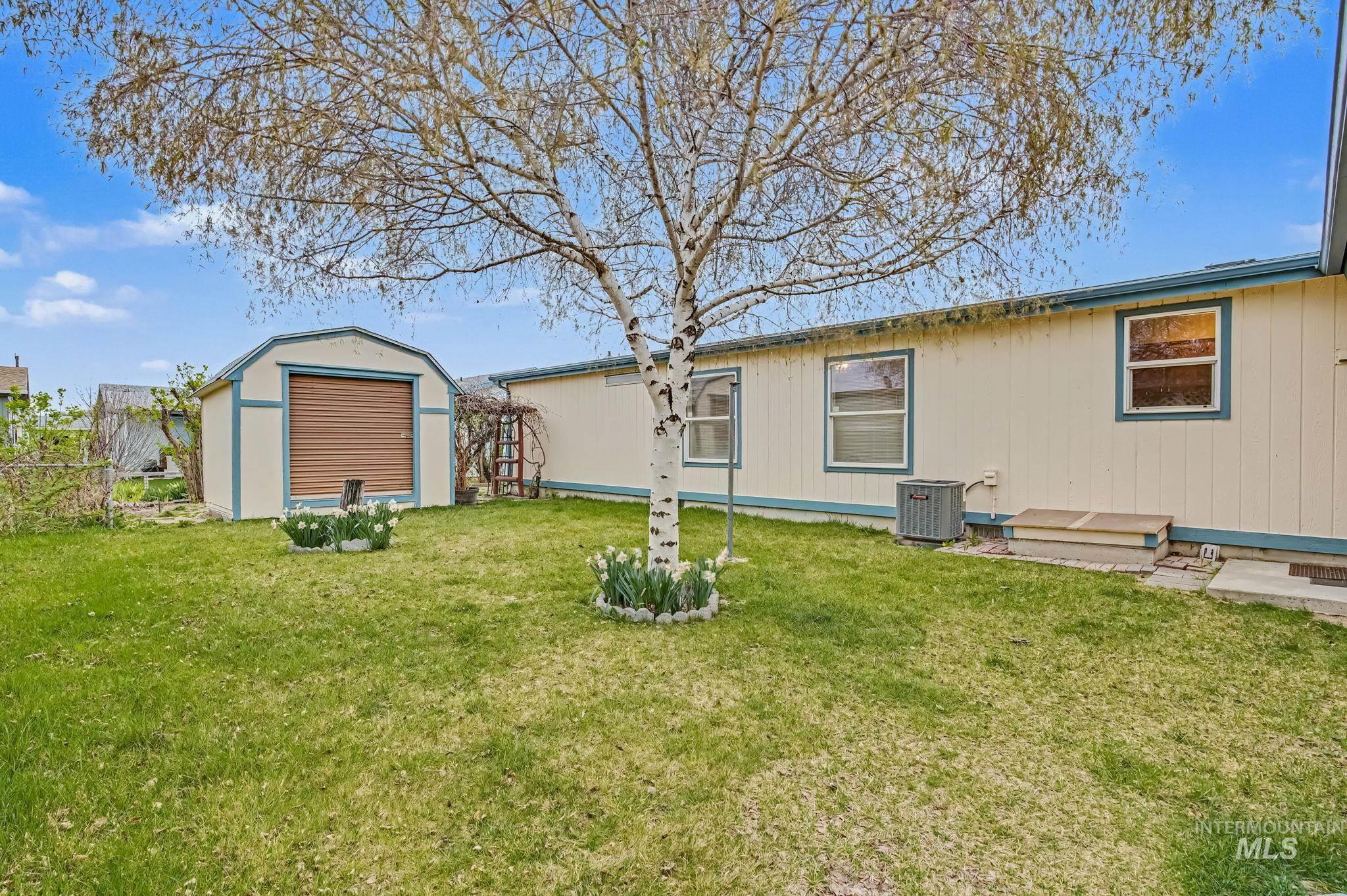 2809 Golden Rod Lane, Caldwell, Idaho 83605, 3 Bedrooms, 2 Bathrooms, Residential For Sale, Price $285,000,MLS 98980048