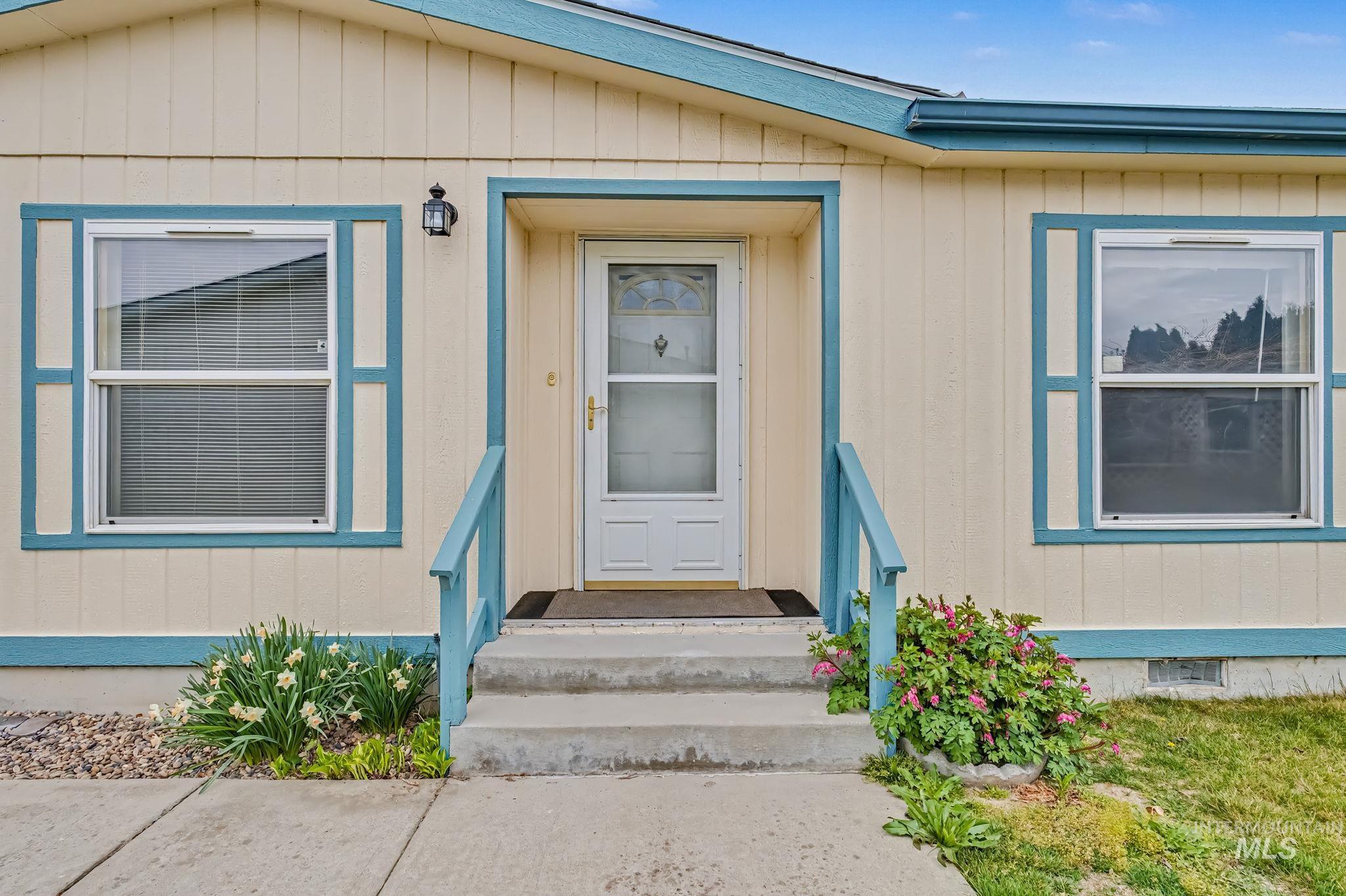 2809 Golden Rod Lane, Caldwell, Idaho 83605, 3 Bedrooms, 2 Bathrooms, Residential For Sale, Price $285,000,MLS 98980048