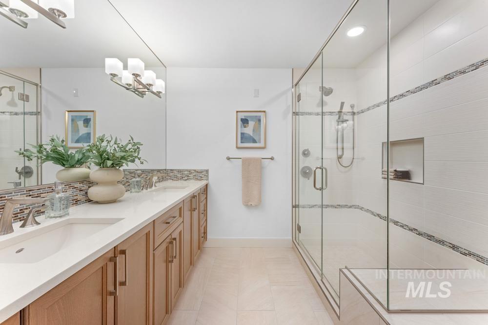 2967 W Crescent Rim Dr, Boise, Idaho 83706, 2 Bedrooms, 2 Bathrooms, Residential For Sale, Price $849,900,MLS 98980049