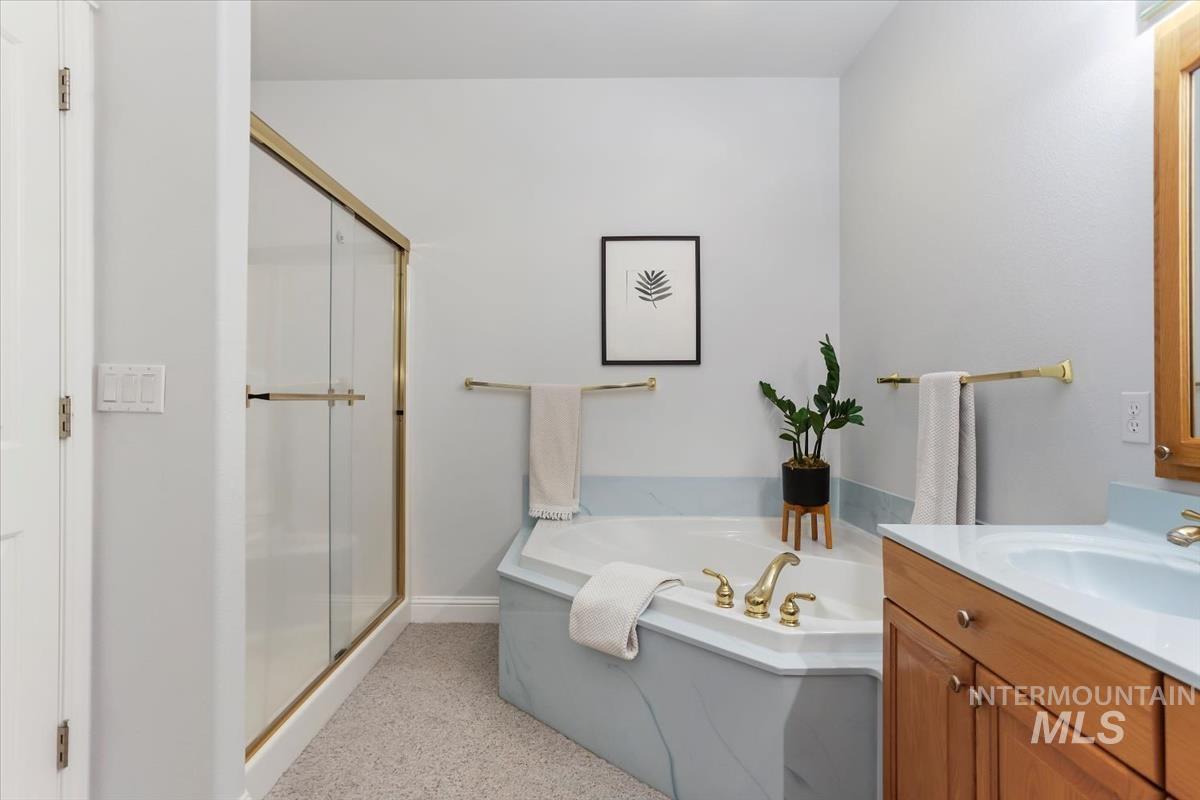 25074 The Driving Lane, Caldwell, Idaho 83607, 2 Bedrooms, 2 Bathrooms, Residential For Sale, Price $459,900, 98980054