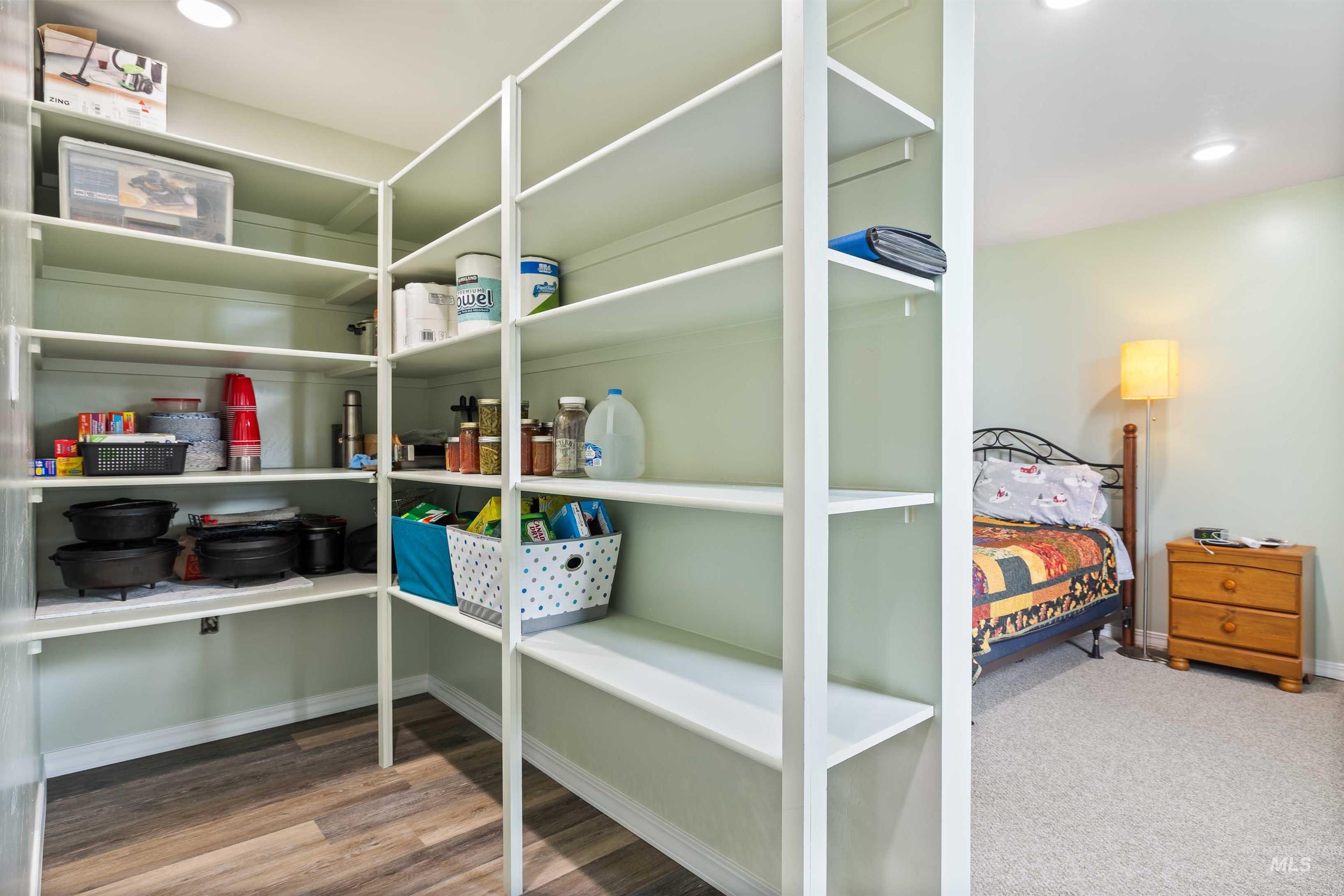 1512 N 2272 E, Rogerson, Idaho 83302, 2 Bedrooms, 2 Bathrooms, Residential For Sale, Price $350,000, 98980057