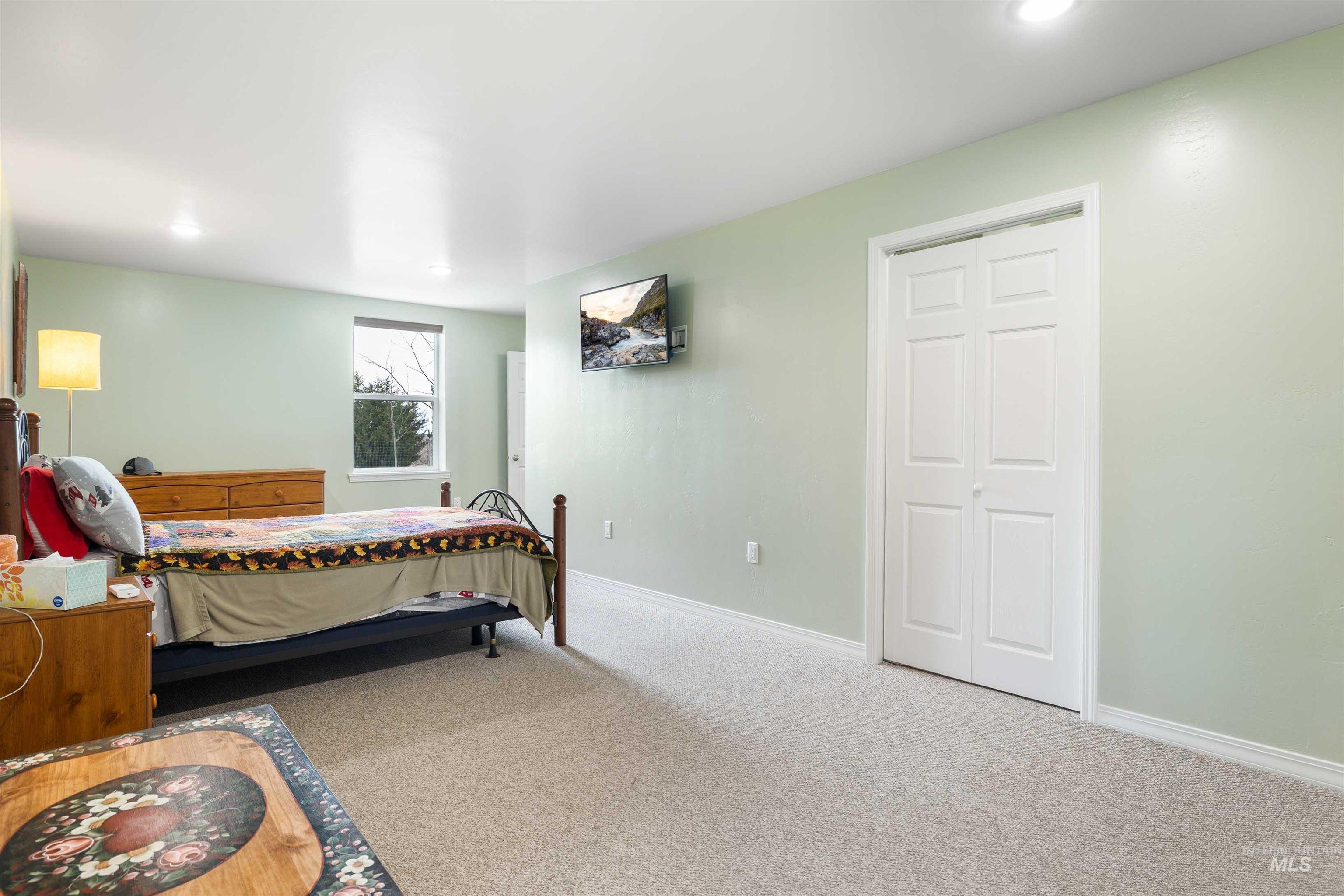 1512 N 2272 E, Rogerson, Idaho 83302, 2 Bedrooms, 2 Bathrooms, Residential For Sale, Price $350,000, 98980057