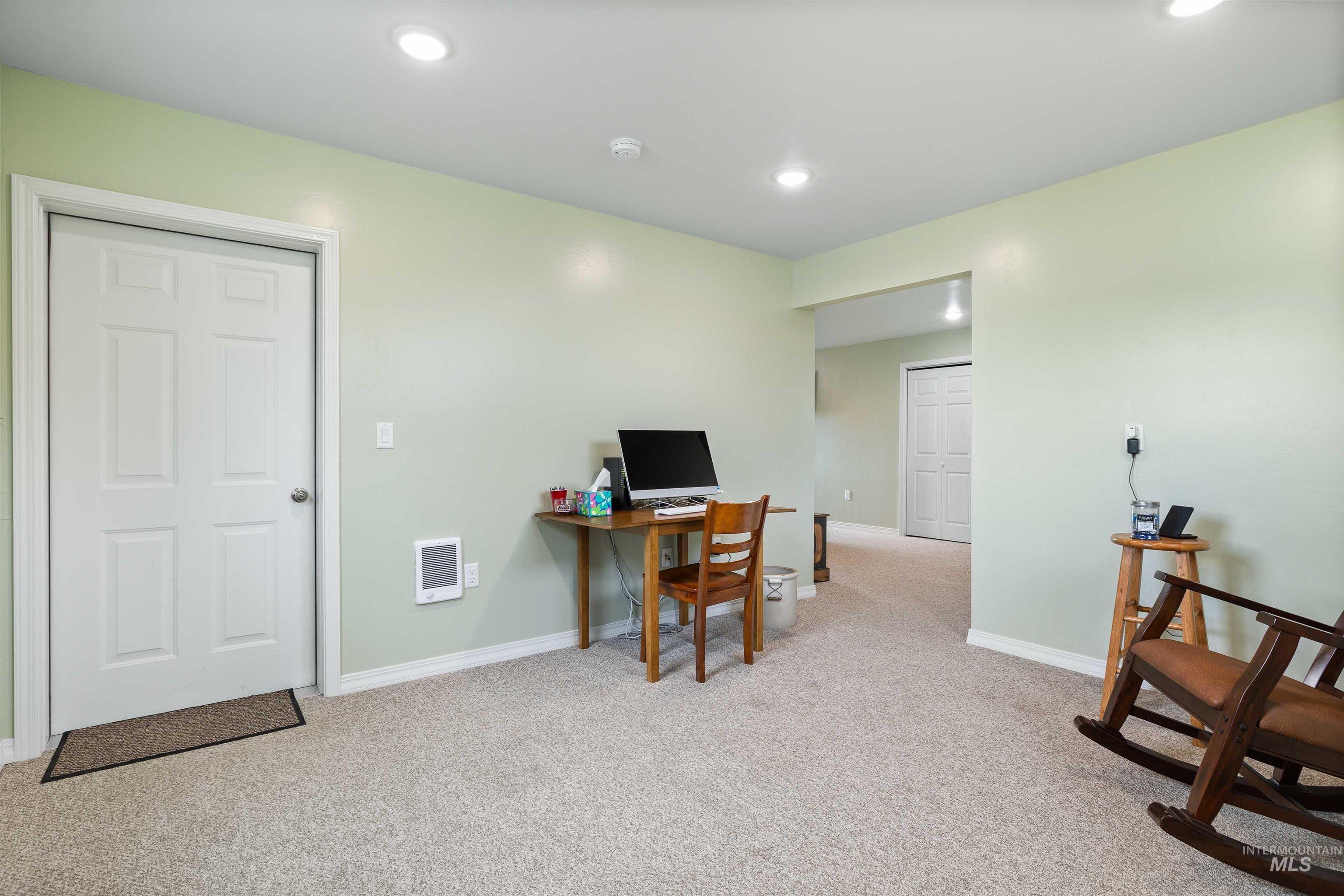 1512 N 2272 E, Rogerson, Idaho 83302, 2 Bedrooms, 2 Bathrooms, Residential For Sale, Price $350,000, 98980057