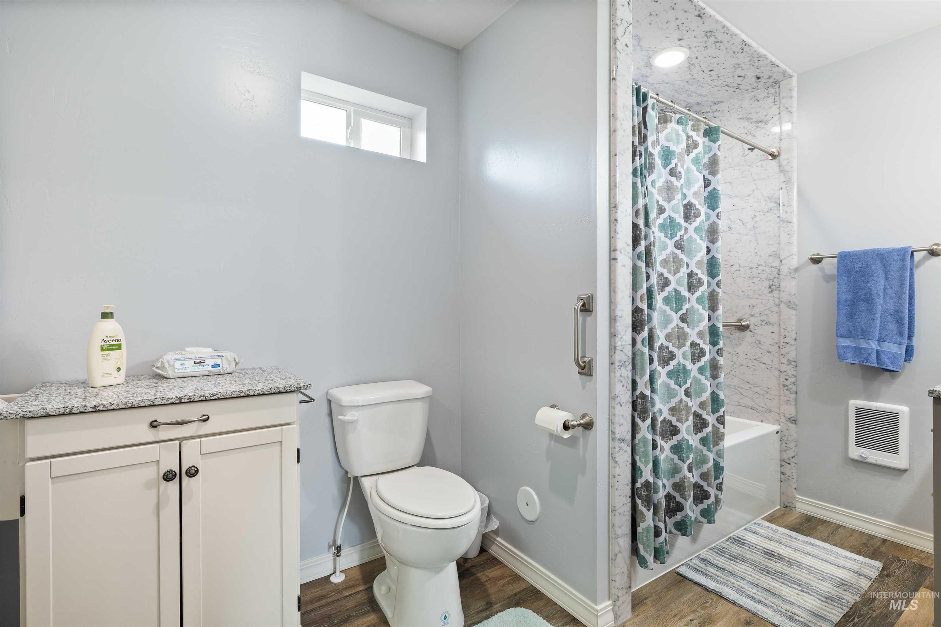 1512 N 2272 E, Rogerson, Idaho 83302, 2 Bedrooms, 2 Bathrooms, Residential For Sale, Price $350,000, 98980057