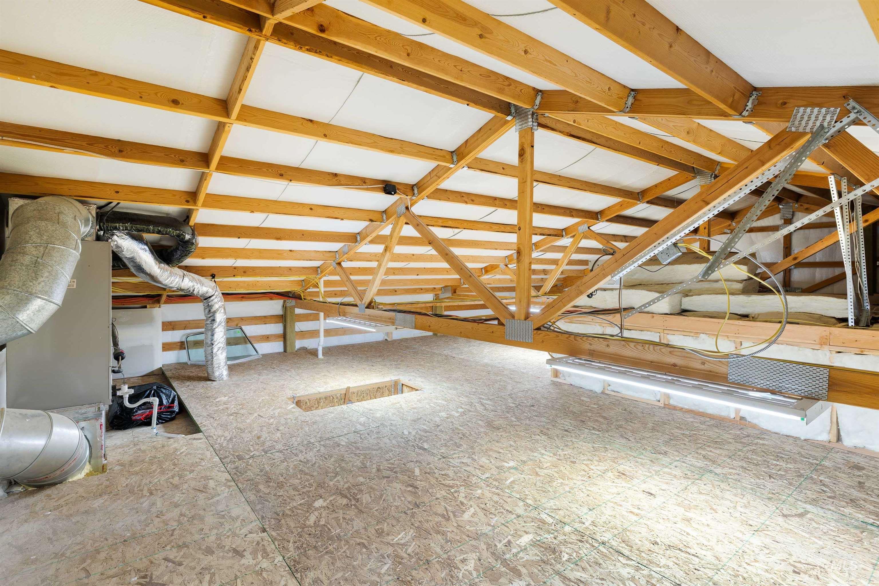 1512 N 2272 E, Rogerson, Idaho 83302, 2 Bedrooms, 2 Bathrooms, Residential For Sale, Price $350,000, 98980057