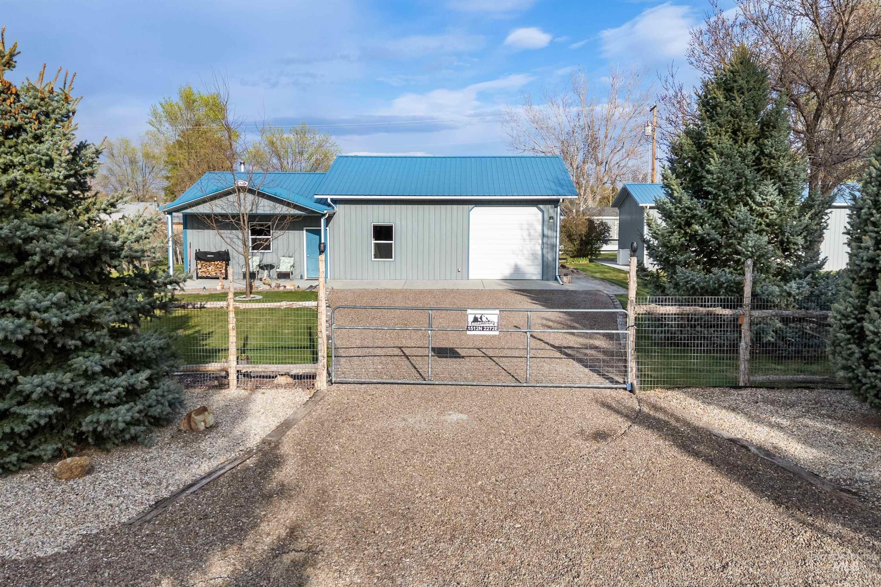 1512 N 2272 E, Rogerson, Idaho 83302, 2 Bedrooms, 2 Bathrooms, Residential For Sale, Price $350,000, 98980057