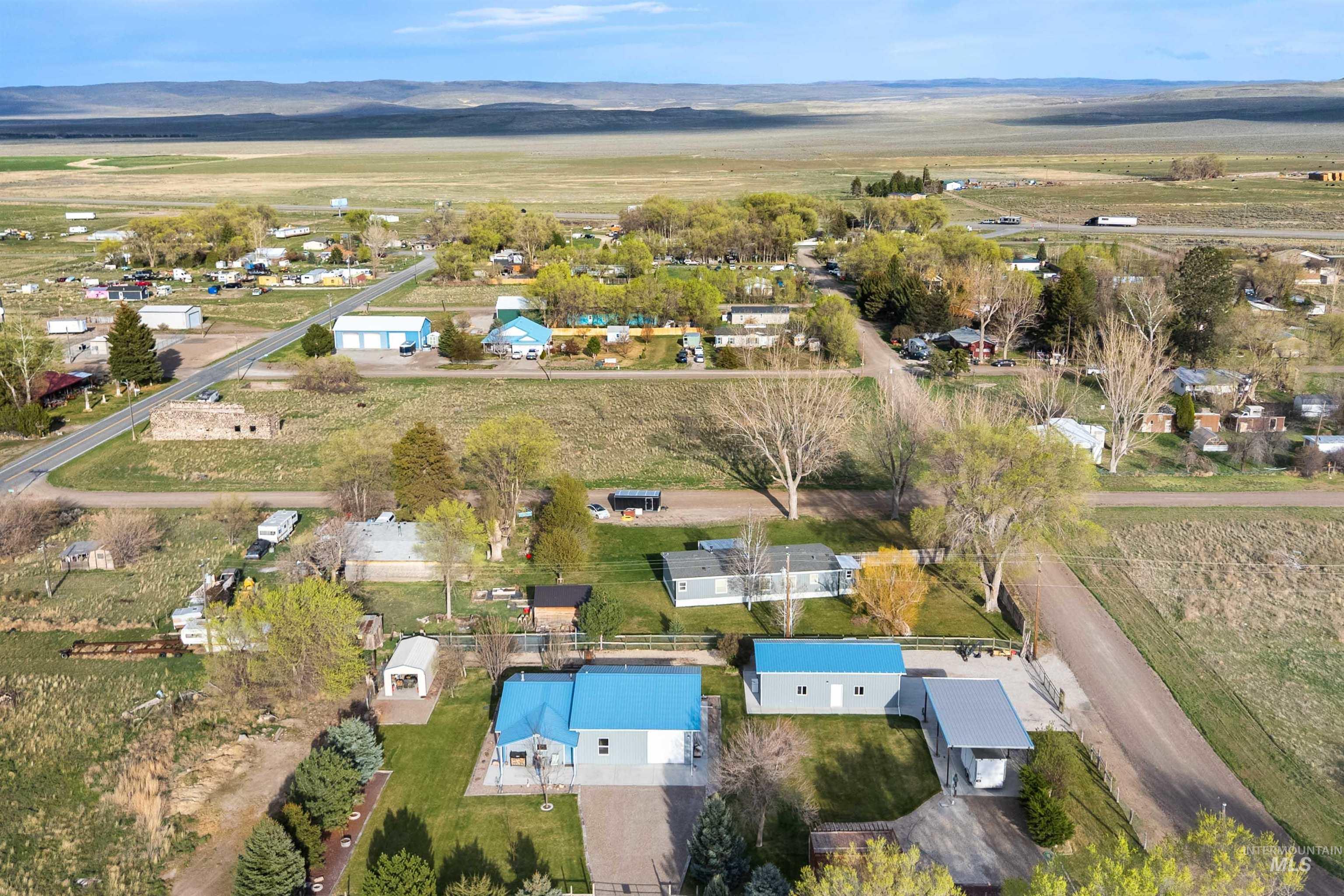 1512 N 2272 E, Rogerson, Idaho 83302, 2 Bedrooms, 2 Bathrooms, Residential For Sale, Price $350,000, 98980057