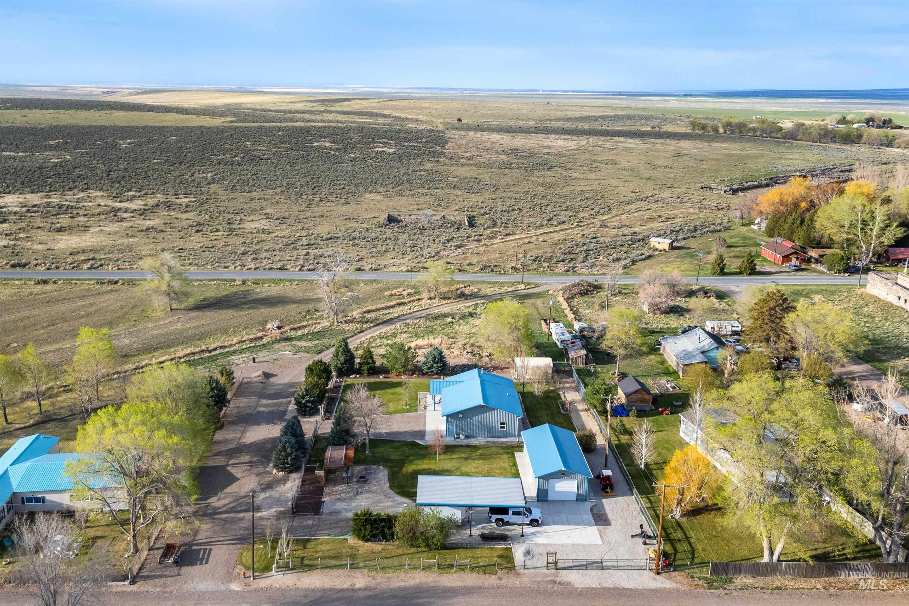 1512 N 2272 E, Rogerson, Idaho 83302, 2 Bedrooms, 2 Bathrooms, Residential For Sale, Price $350,000, 98980057