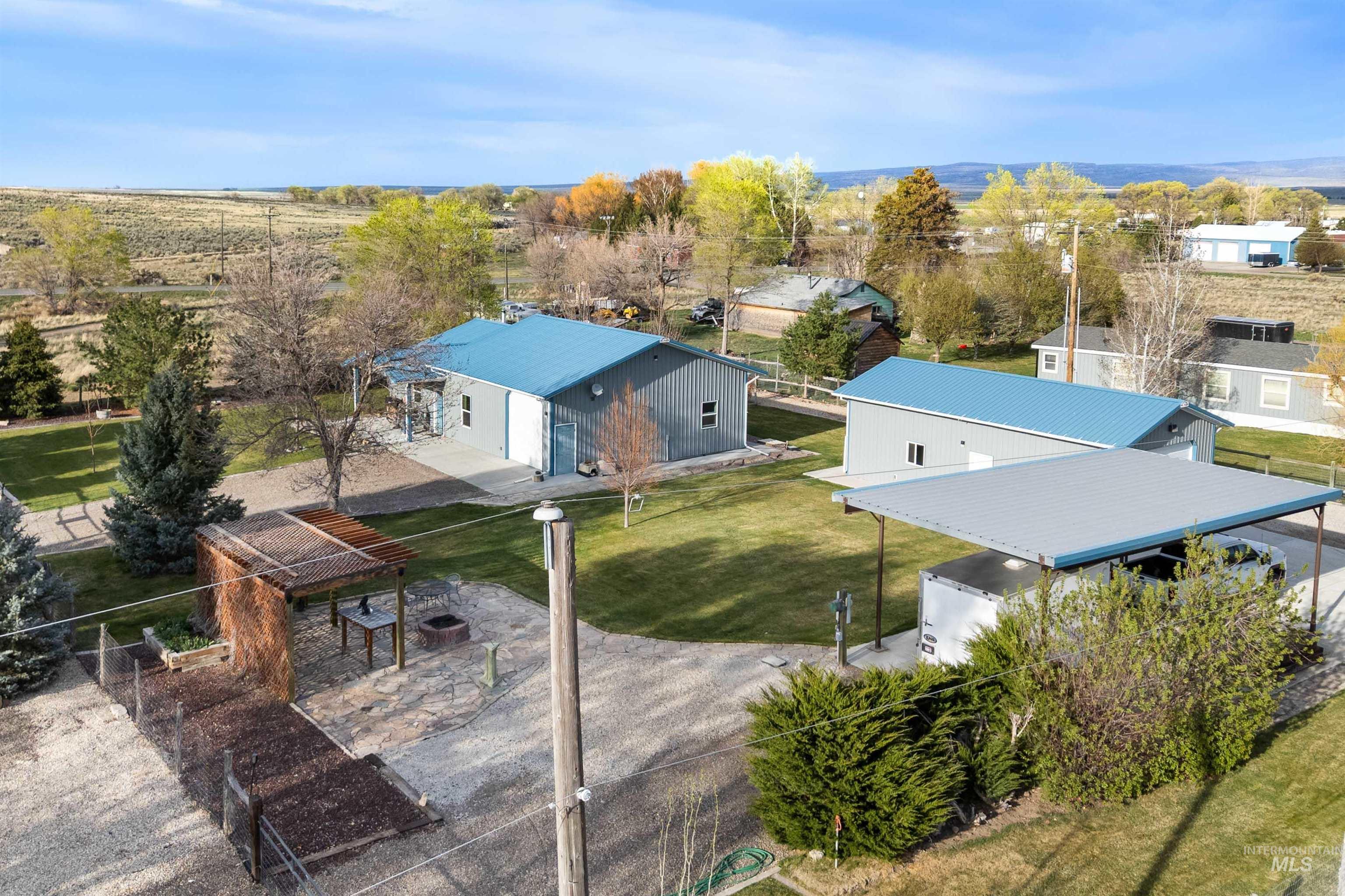 1512 N 2272 E, Rogerson, Idaho 83302, 2 Bedrooms, 2 Bathrooms, Residential For Sale, Price $350,000, 98980057