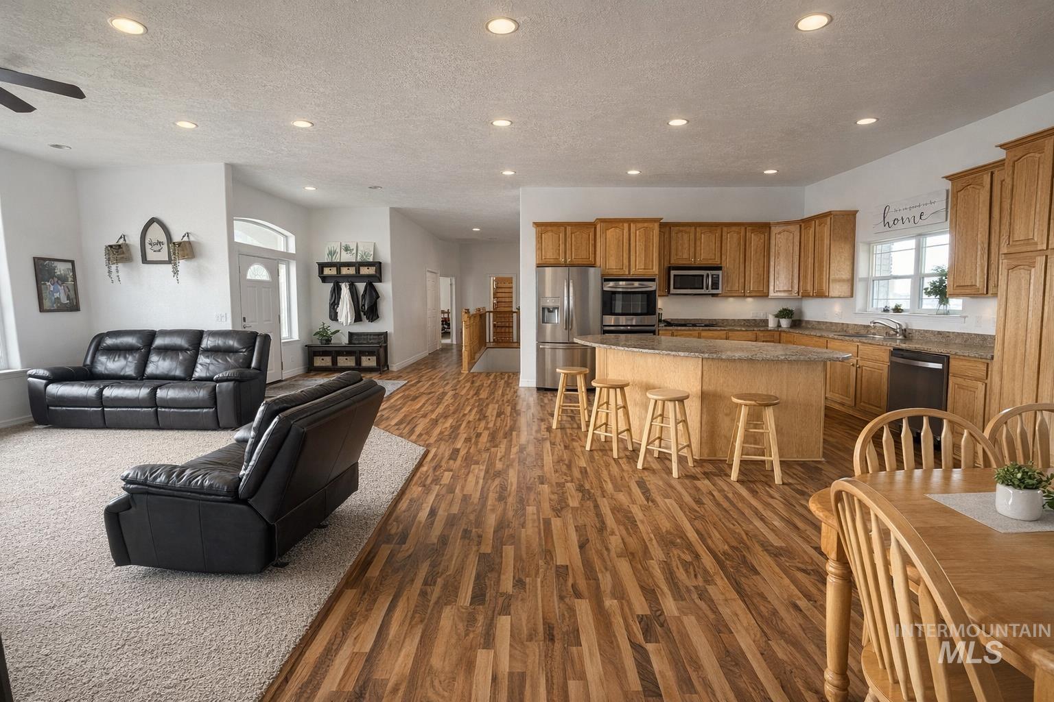 2048 6th Ave. West, Vale, Oregon 97918, 6 Bedrooms, 3 Bathrooms, Residential For Sale, Price $859,900,MLS 98980059