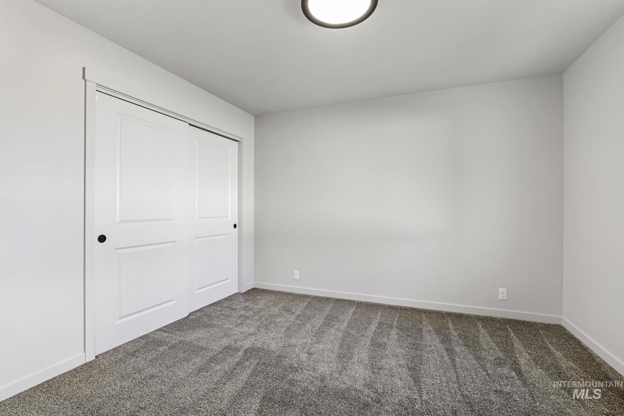 526 Thompson Ct., Jerome, Idaho 83338, 4 Bedrooms, 2 Bathrooms, Residential For Sale, Price $389,999,MLS 98980060