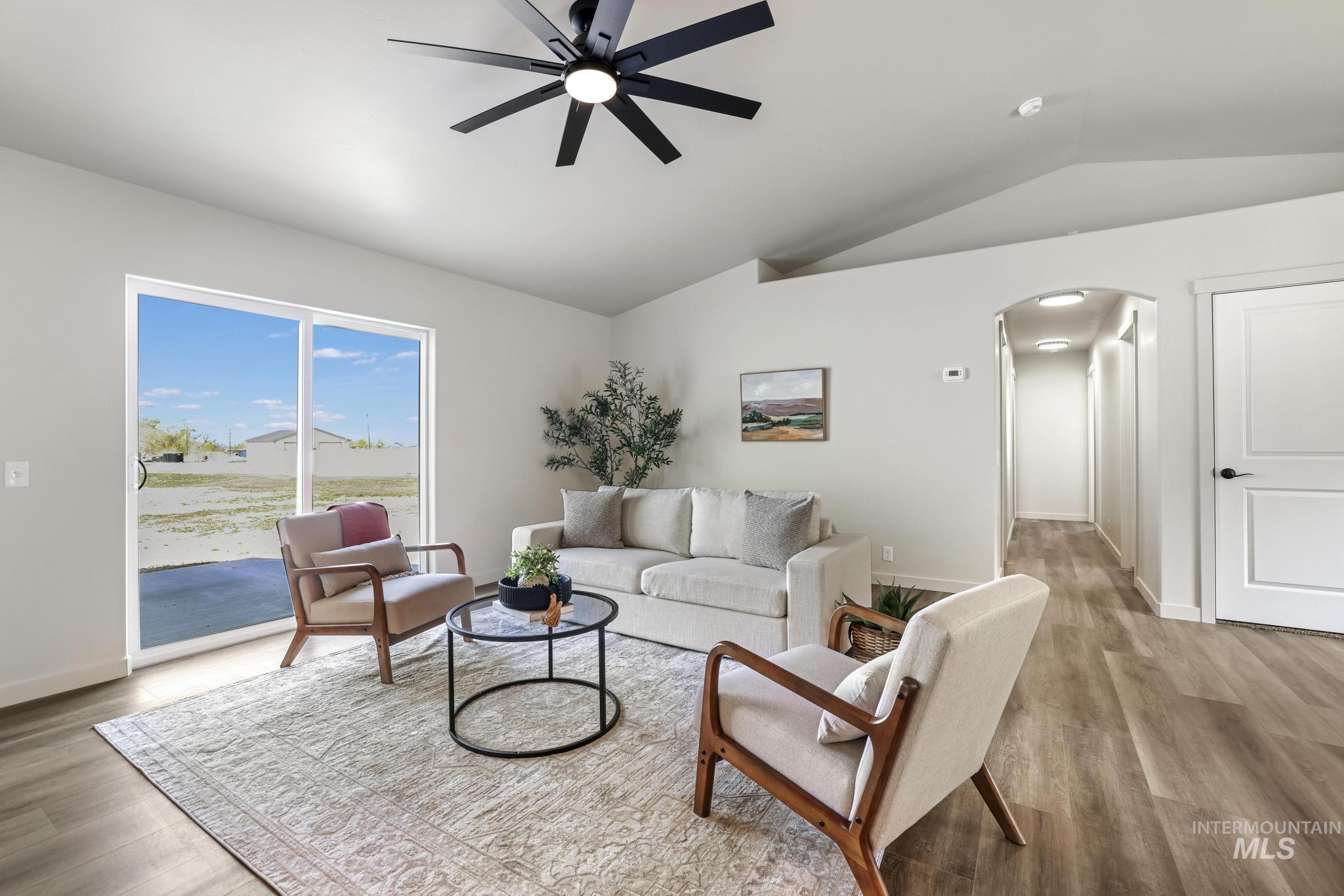 526 Thompson Ct., Jerome, Idaho 83338, 4 Bedrooms, 2 Bathrooms, Residential For Sale, Price $389,999,MLS 98980060