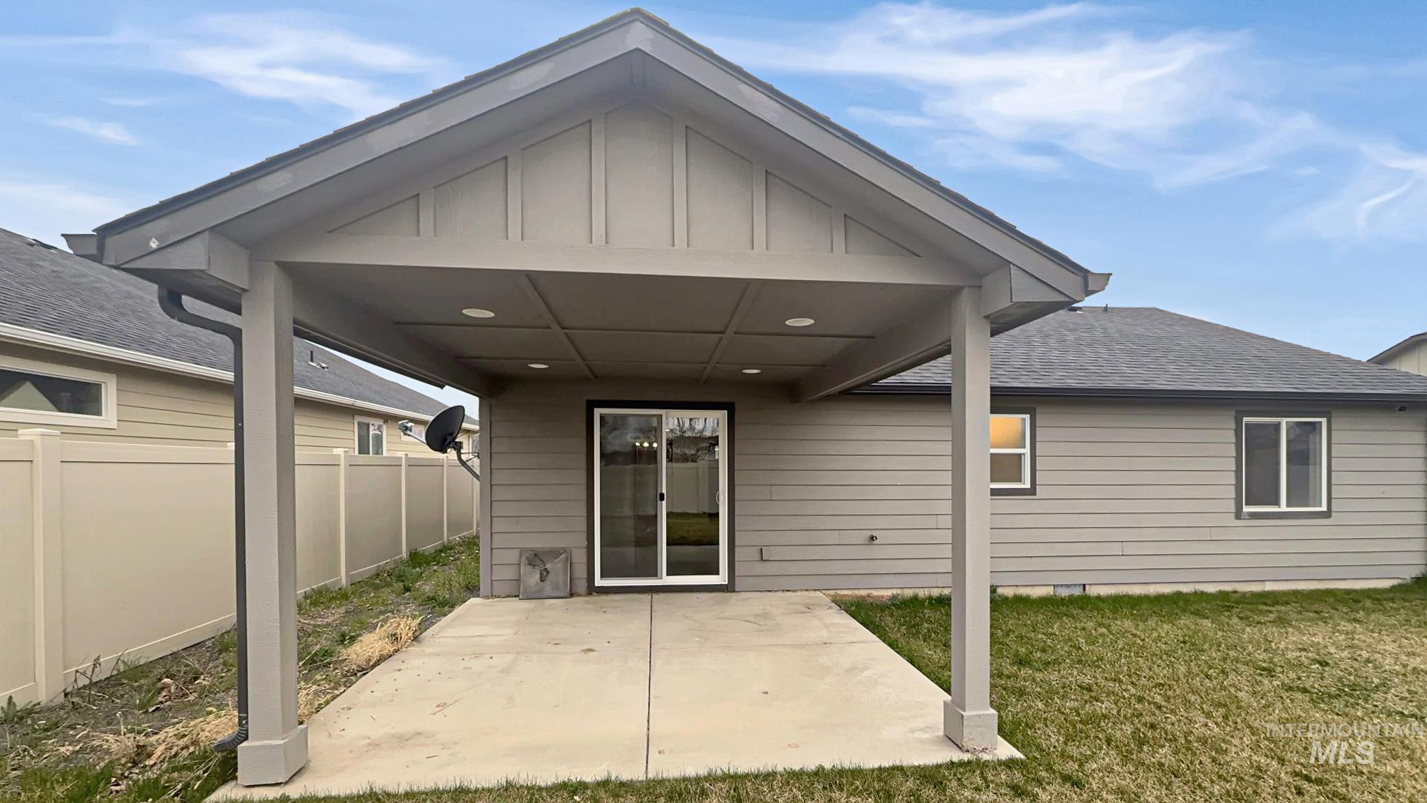 5223 Junegrass Way, Caldwell, Idaho 83607, 3 Bedrooms, 2 Bathrooms, Residential For Sale, Price $363,000, 98980062