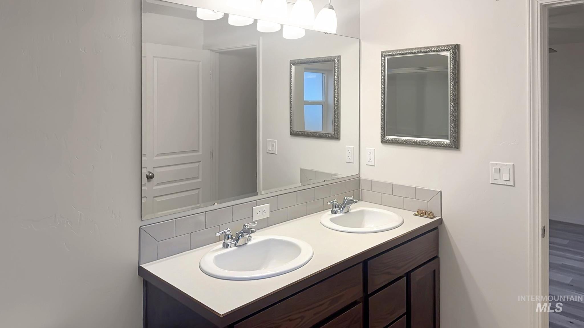 5223 Junegrass Way, Caldwell, Idaho 83607, 3 Bedrooms, 2 Bathrooms, Residential For Sale, Price $363,000, 98980062