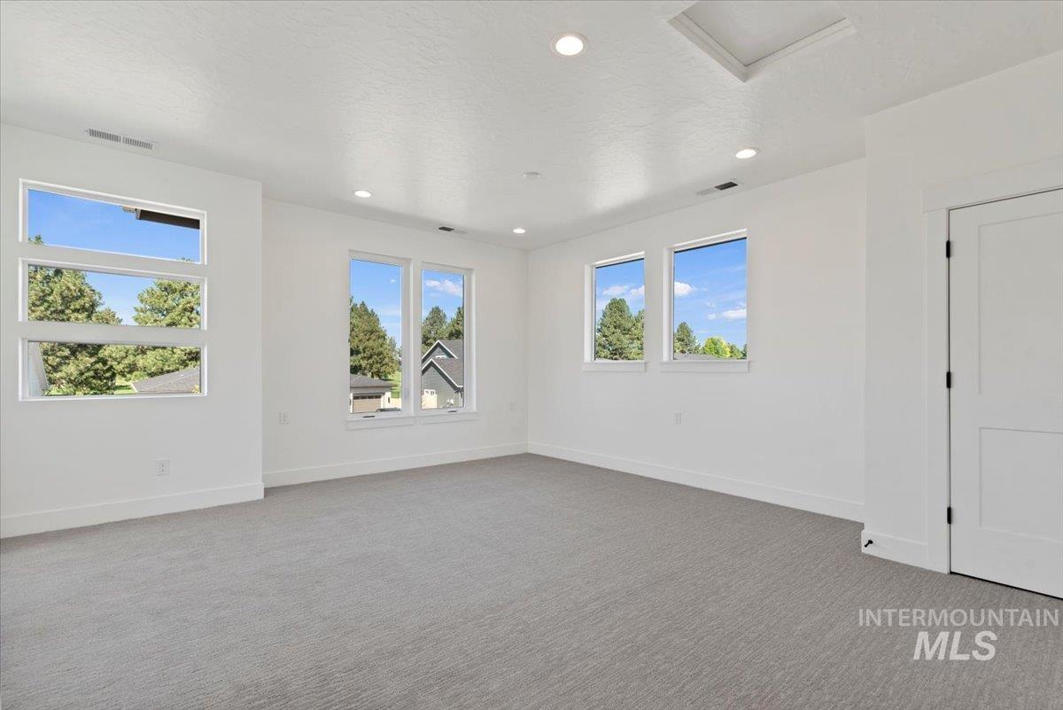 677 N Morning Glory, Eagle, Idaho 83616, 3 Bedrooms, 2.5 Bathrooms, Residential For Sale, Price $699,900,MLS 98980065