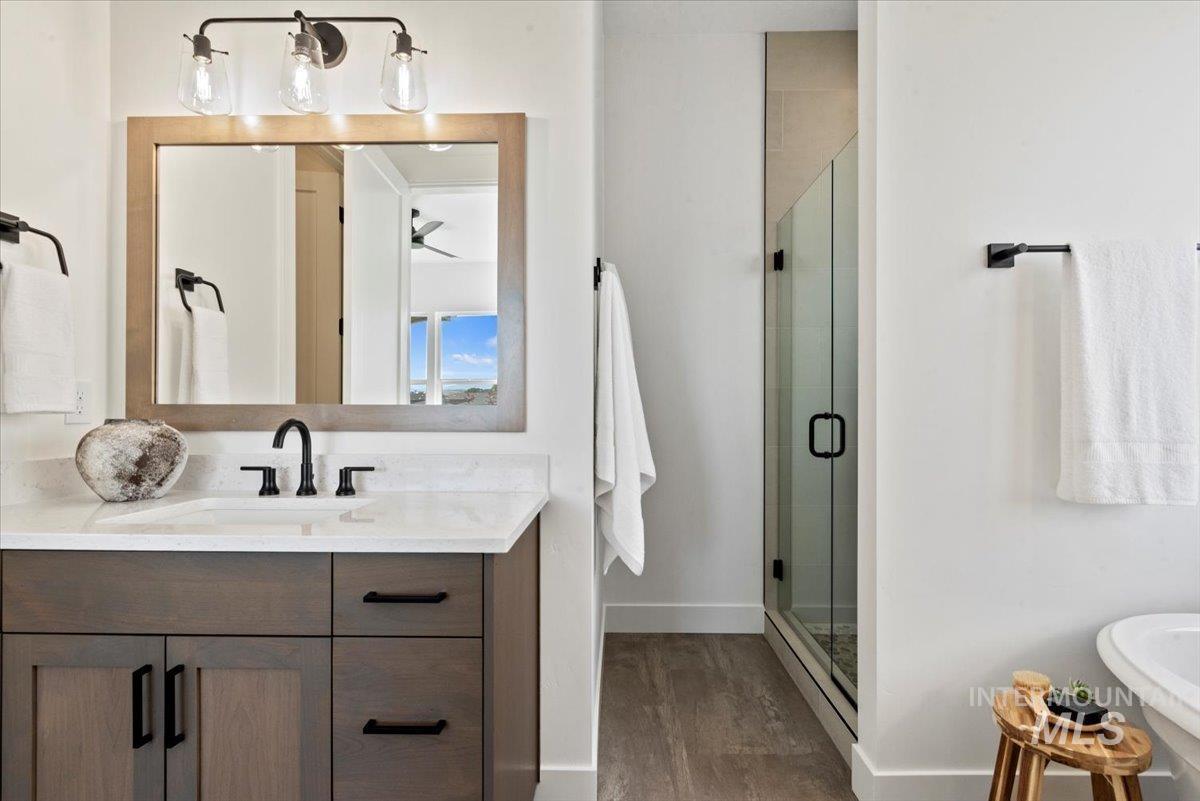 677 N Morning Glory, Eagle, Idaho 83616, 3 Bedrooms, 2.5 Bathrooms, Residential For Sale, Price $699,900,MLS 98980065