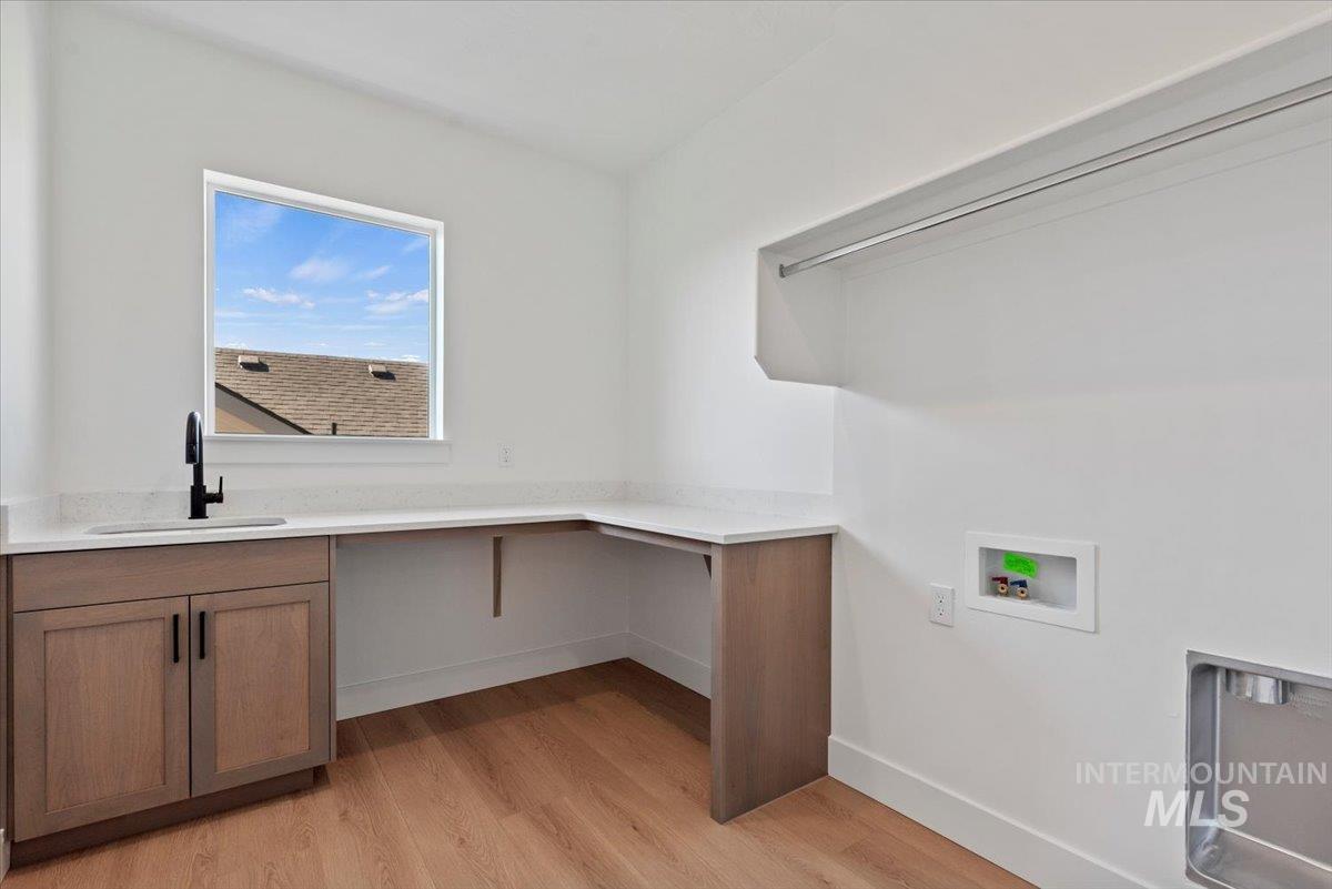 677 N Morning Glory, Eagle, Idaho 83616, 3 Bedrooms, 2.5 Bathrooms, Residential For Sale, Price $699,900,MLS 98980065