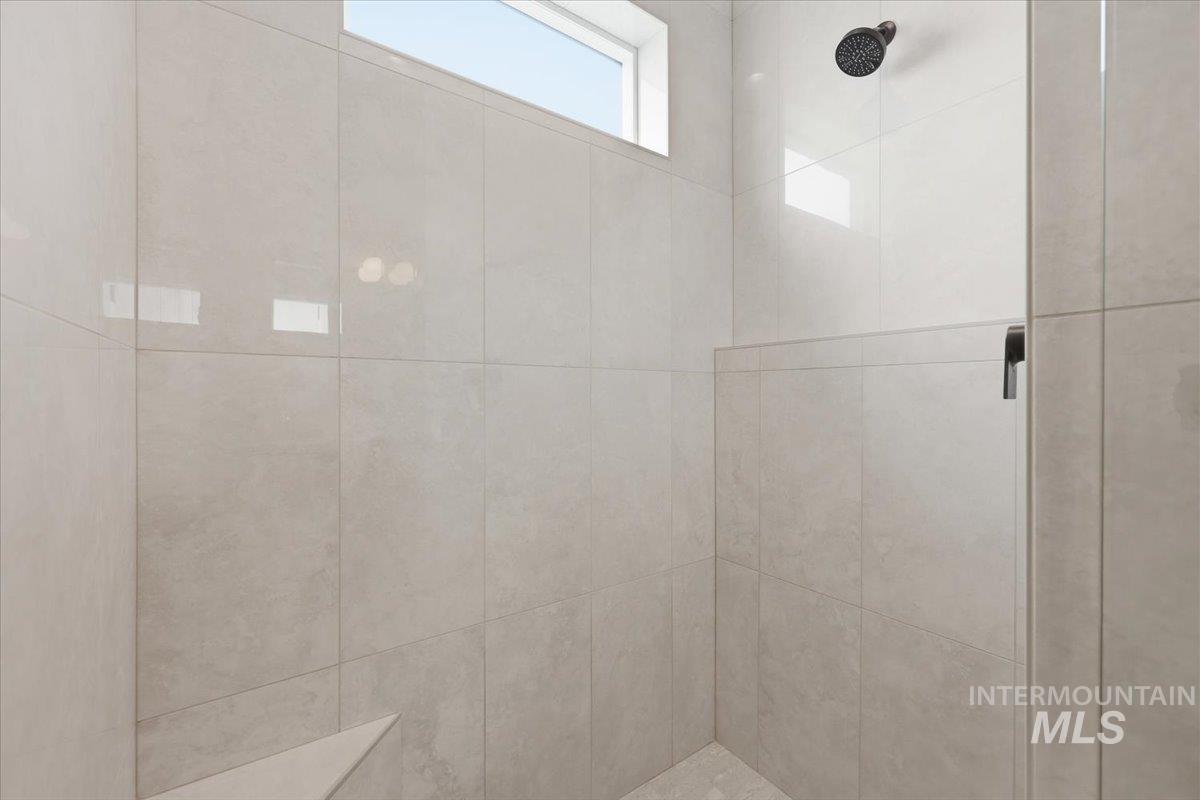 1004 Whitewater Way, Emmett, Idaho 83617, 4 Bedrooms, 3 Bathrooms, Residential For Sale, Price $558,750, 98980067