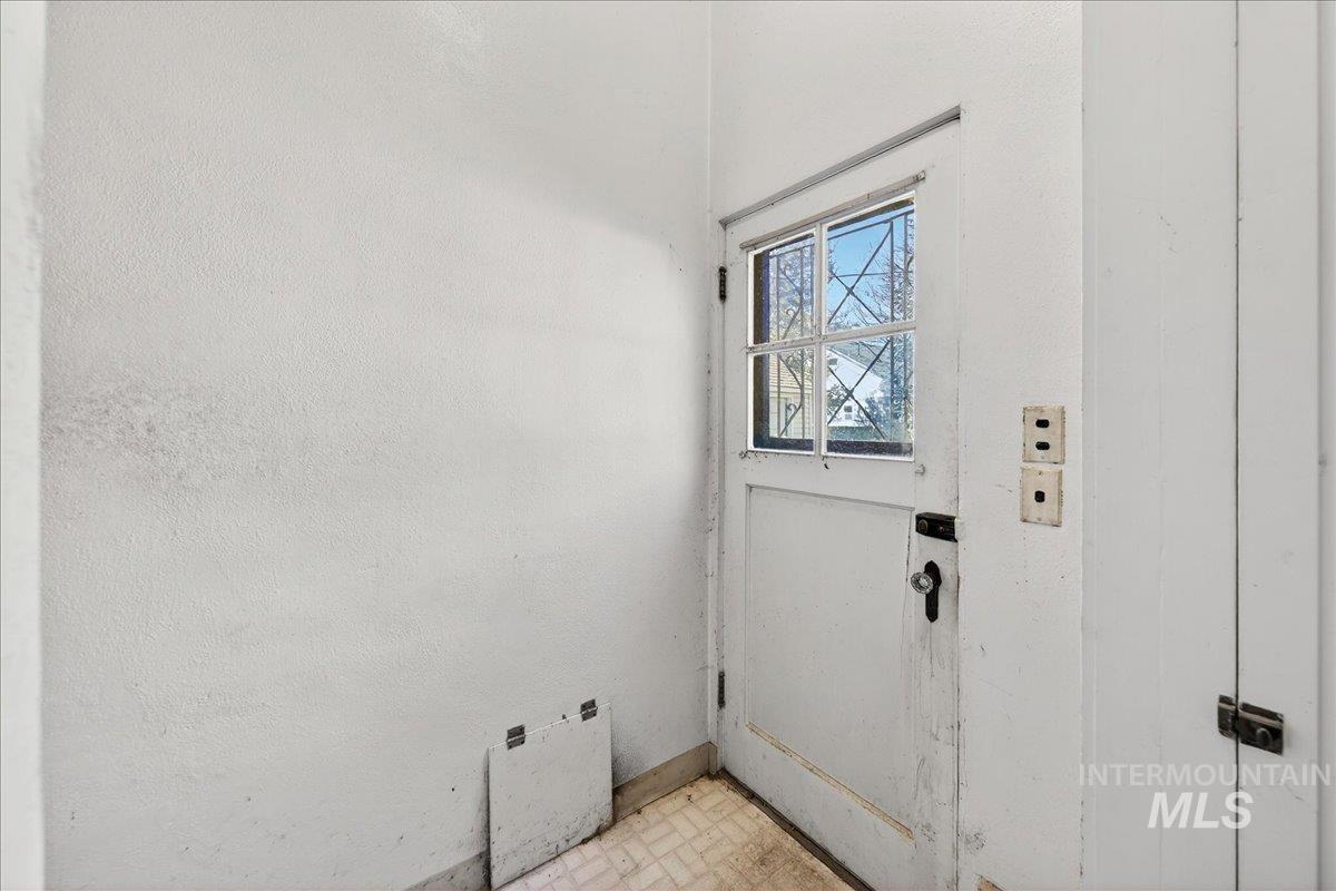 1309 S Shoshone St, Boise, Idaho 83705, 3 Bedrooms, 1 Bathroom, Residential For Sale, Price $399,900, 98980068