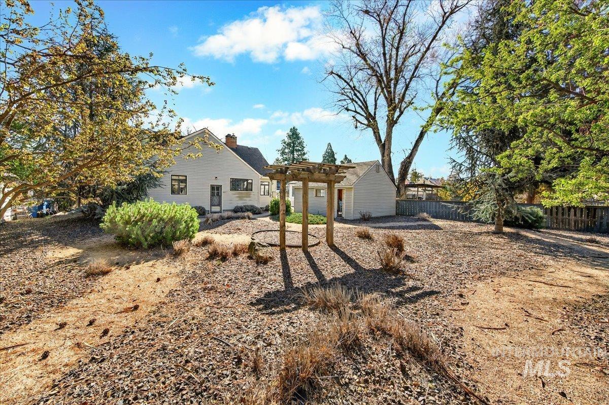 1309 S Shoshone St, Boise, Idaho 83705, 3 Bedrooms, 1 Bathroom, Residential For Sale, Price $399,900, 98980068