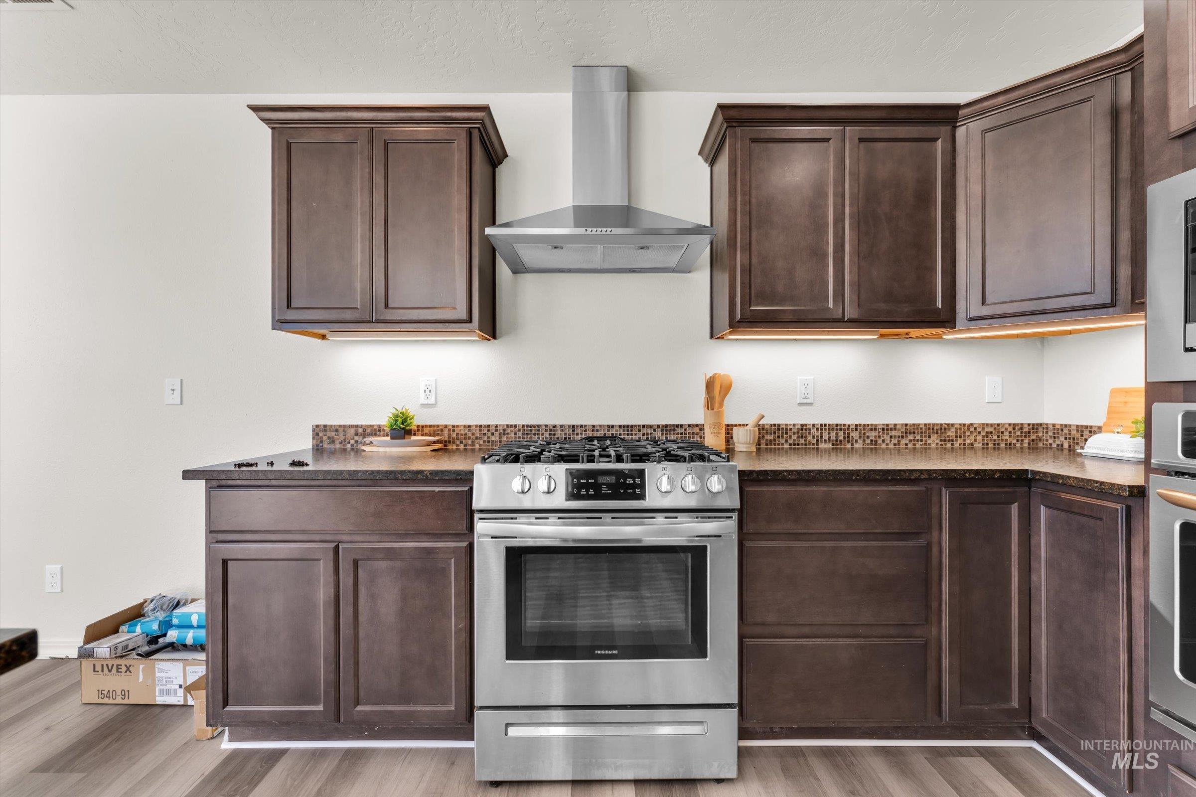 5602 Barkley Way, Caldwell, Idaho 83607, 5 Bedrooms, 2.5 Bathrooms, Residential For Sale, Price $465,000, 98980069