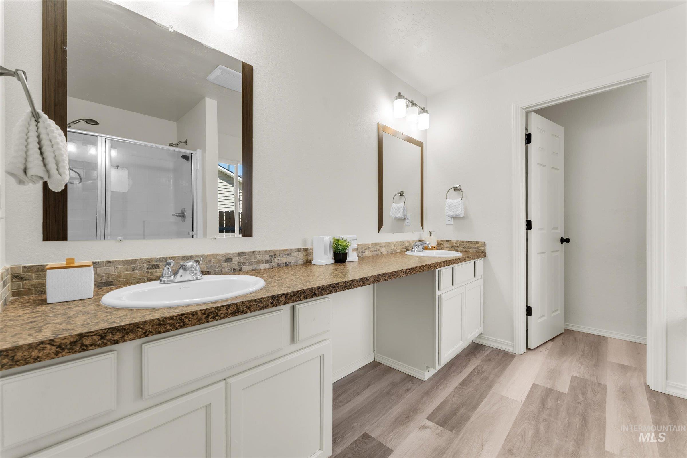 5602 Barkley Way, Caldwell, Idaho 83607, 5 Bedrooms, 2.5 Bathrooms, Residential For Sale, Price $465,000, 98980069