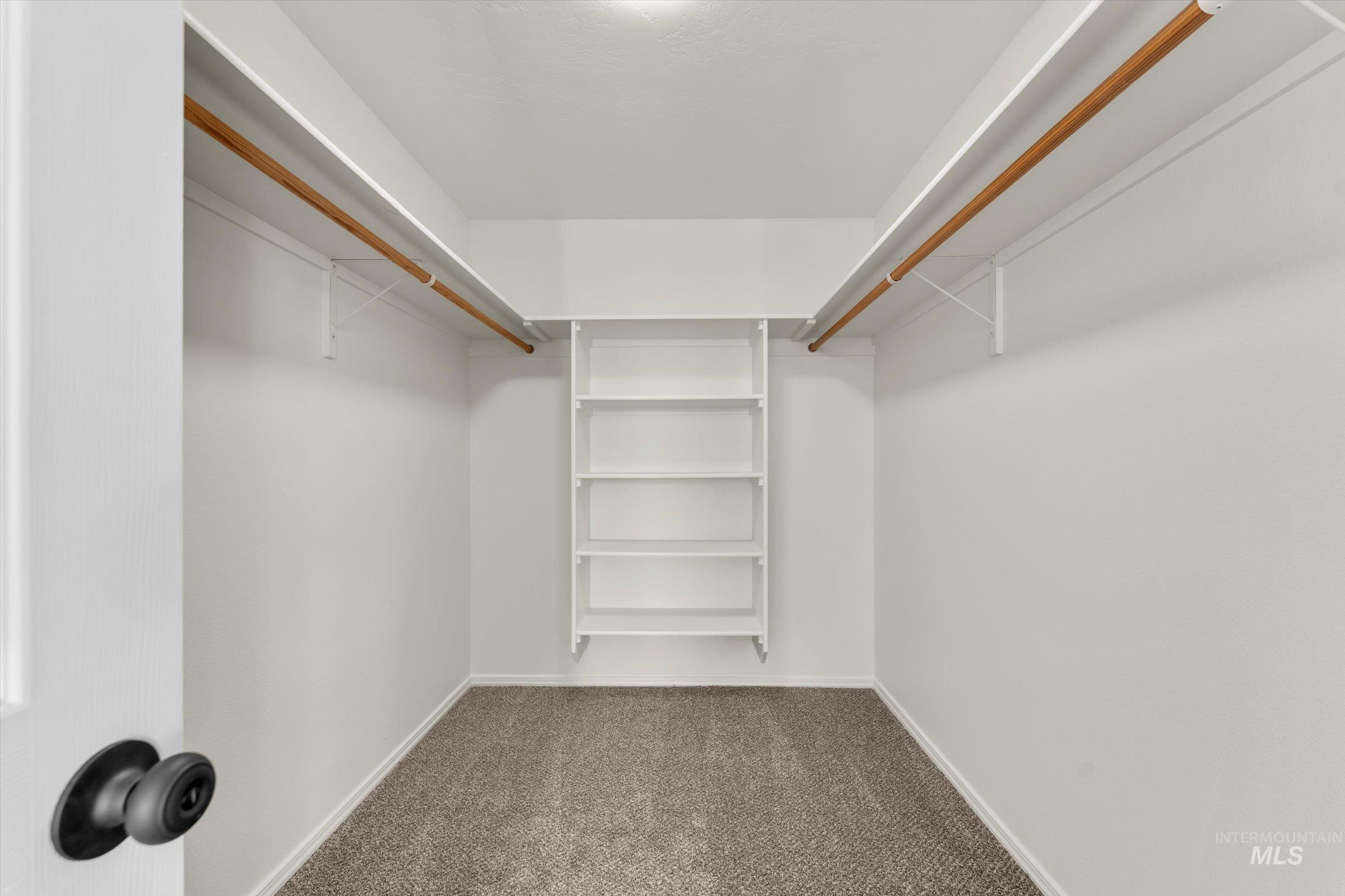 5602 Barkley Way, Caldwell, Idaho 83607, 5 Bedrooms, 2.5 Bathrooms, Residential For Sale, Price $465,000, 98980069