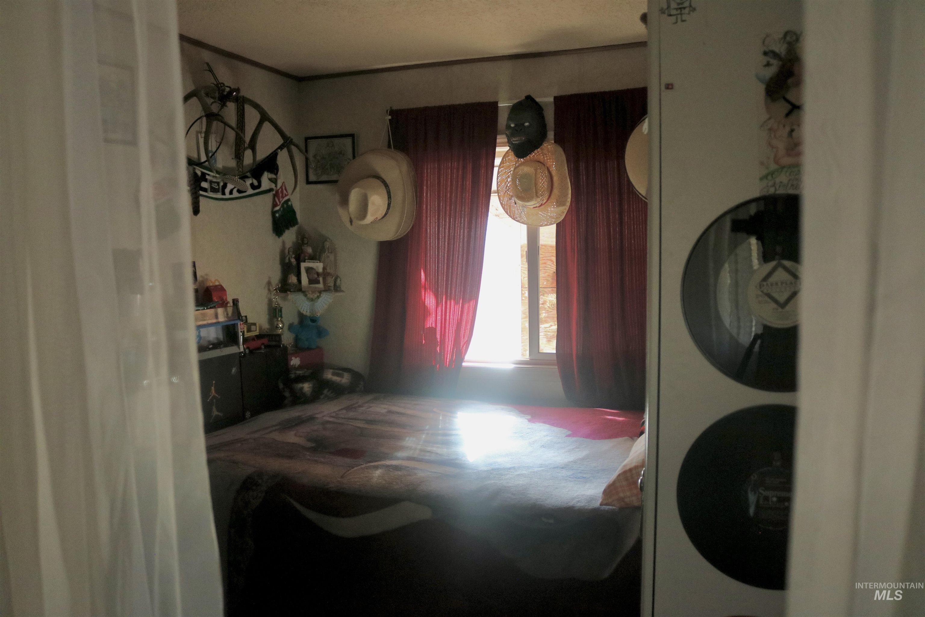 1410 Flamingo, Nampa, Idaho 83651, 3 Bedrooms, 1.5 Bathrooms, Residential For Sale, Price $74,900, 98980079