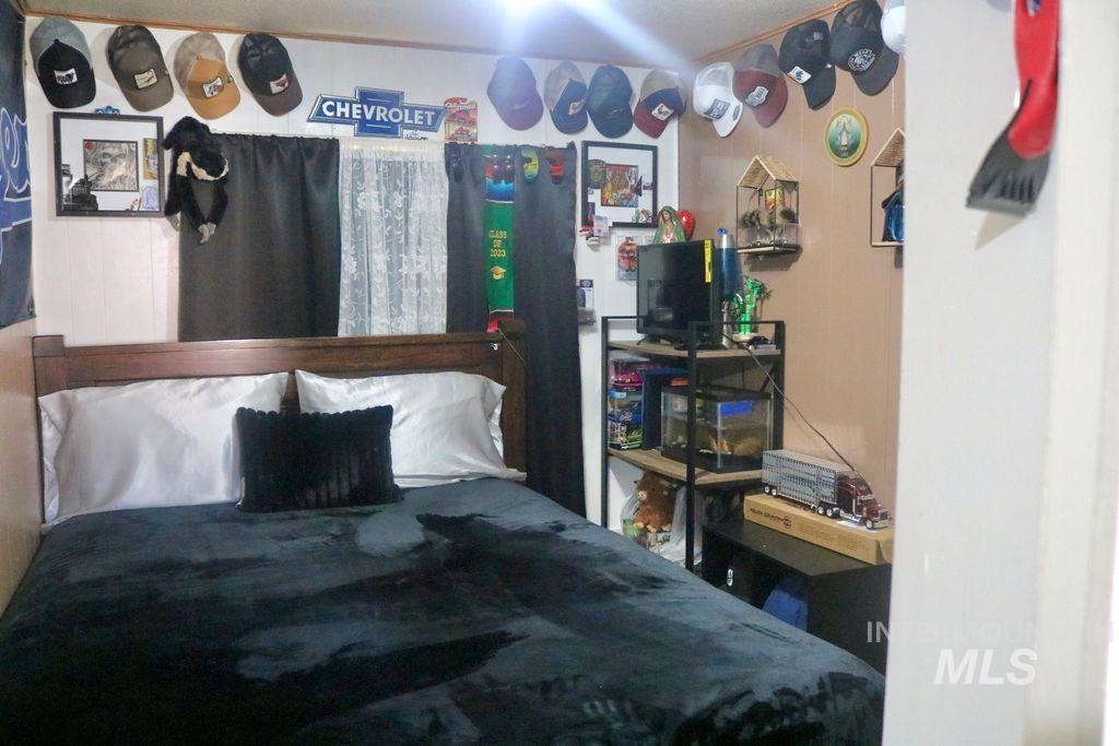 1410 Flamingo, Nampa, Idaho 83651, 3 Bedrooms, 1.5 Bathrooms, Residential For Sale, Price $74,900, 98980079