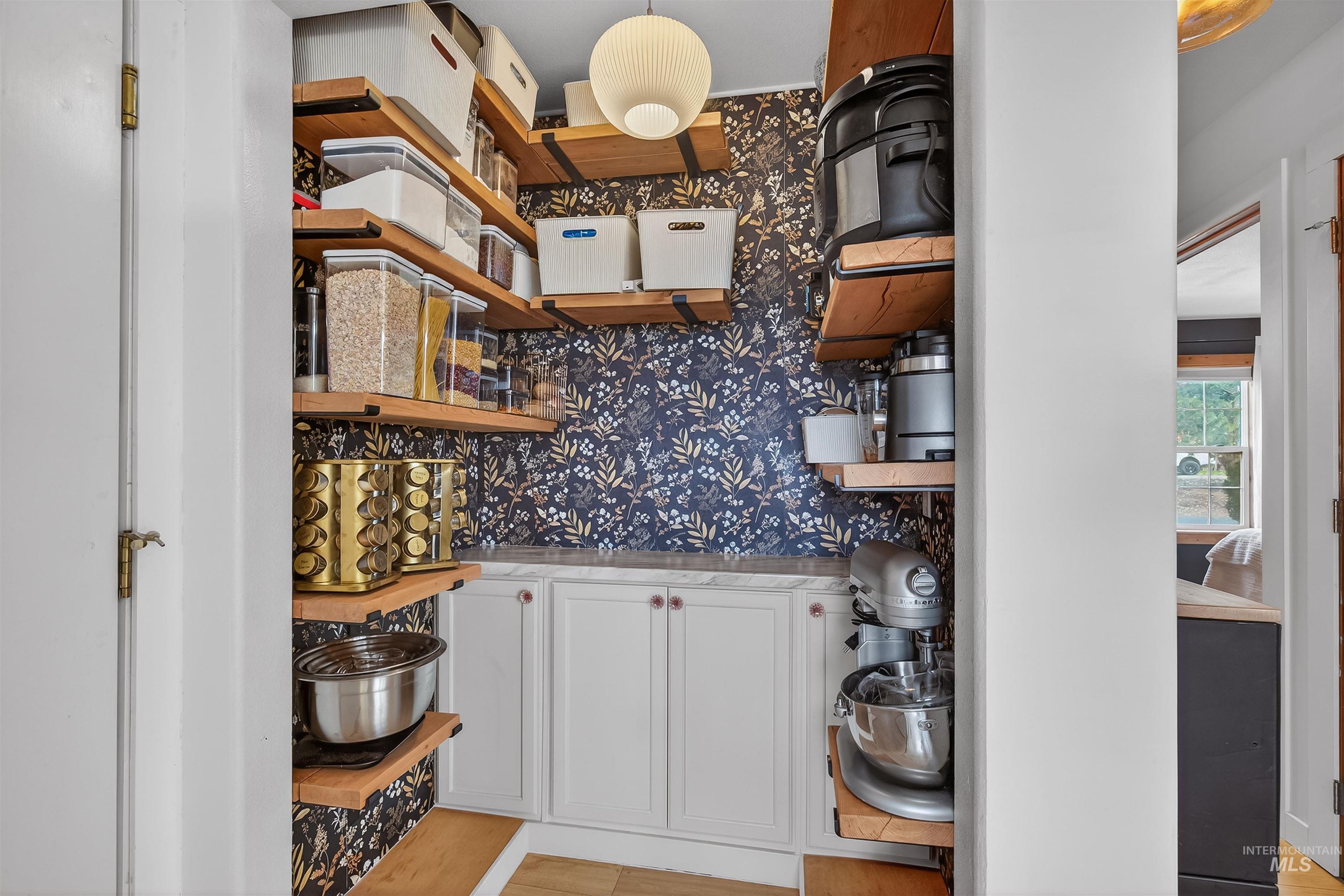 6598 Cougar Ridge Road, Lewiston, Idaho 83501, 4 Bedrooms, 3 Bathrooms, Residential For Sale, Price $689,000,MLS 98980081