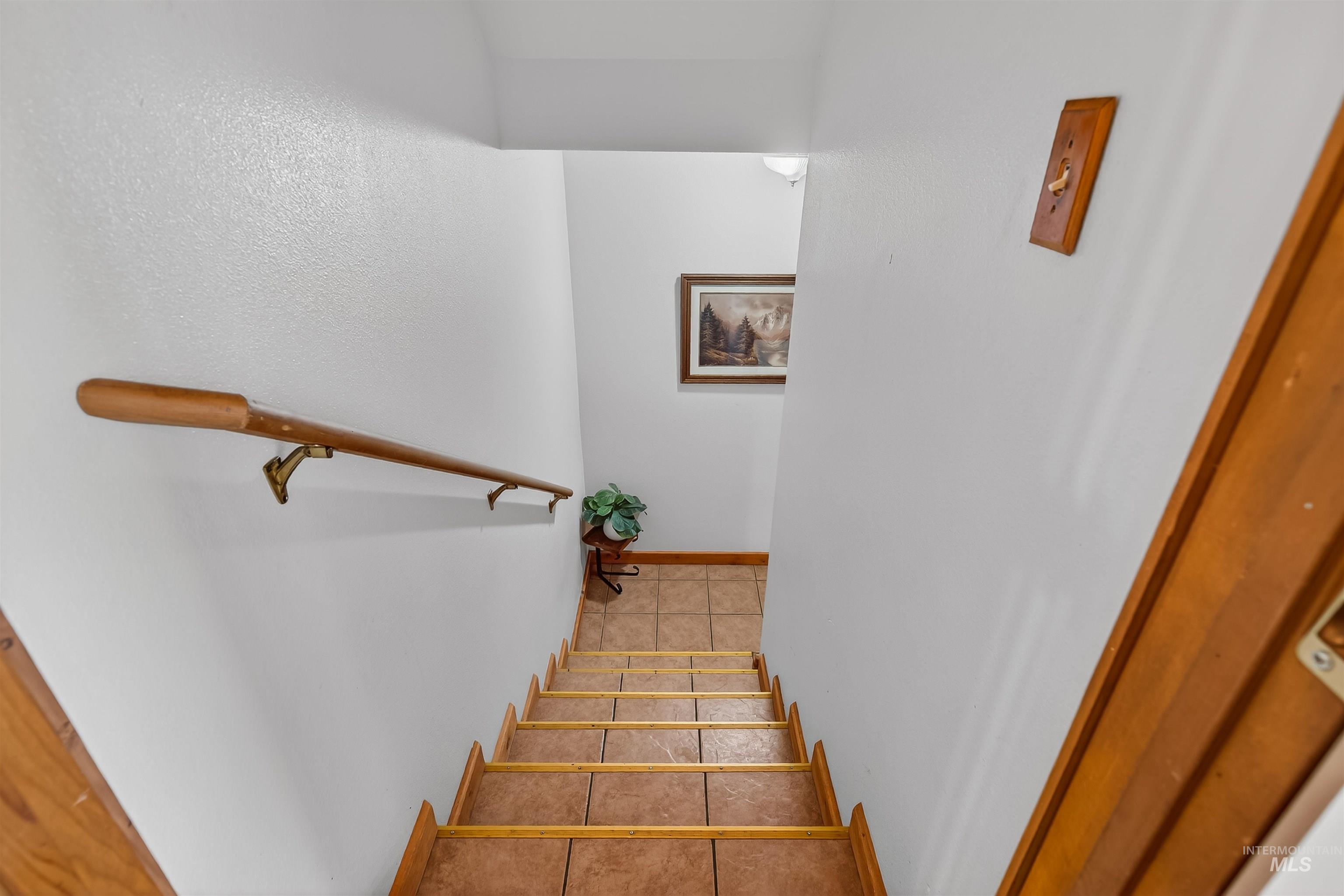 6598 Cougar Ridge Road, Lewiston, Idaho 83501, 4 Bedrooms, 3 Bathrooms, Residential For Sale, Price $689,000,MLS 98980081